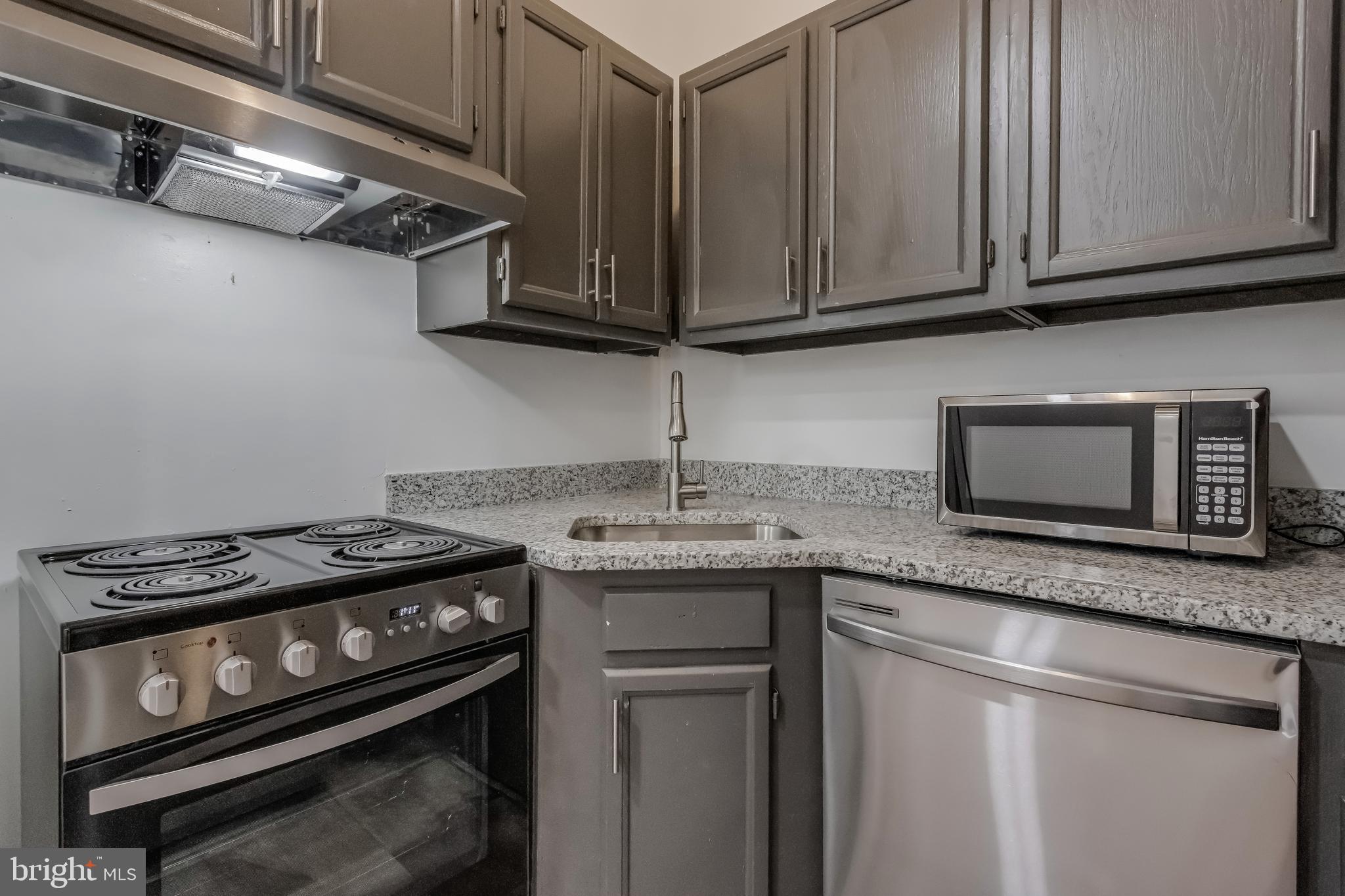 MOUNT VERNON PLACE HISTORIC DISTRICT - Residential Lease