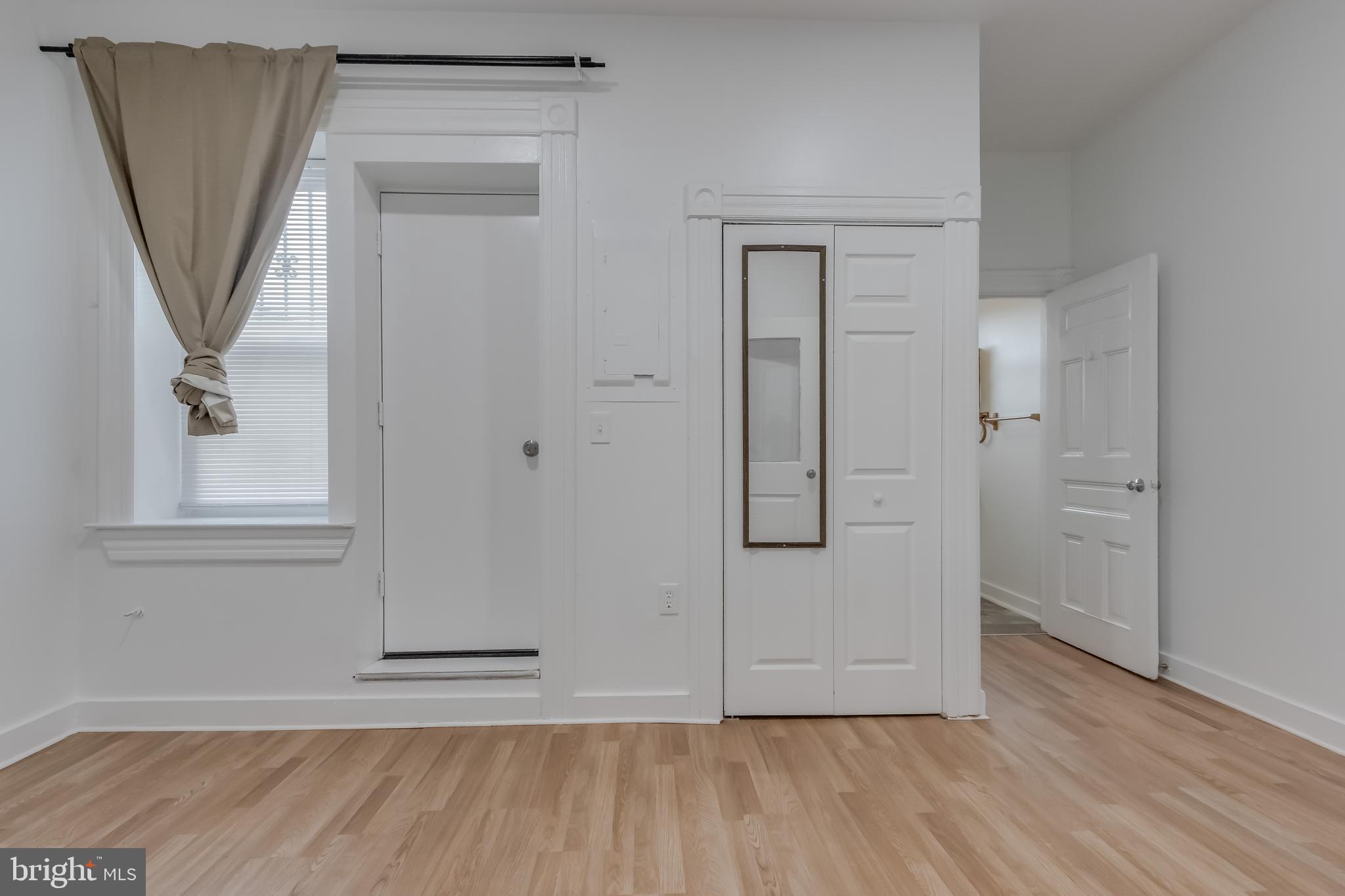 MOUNT VERNON PLACE HISTORIC DISTRICT - Residential Lease