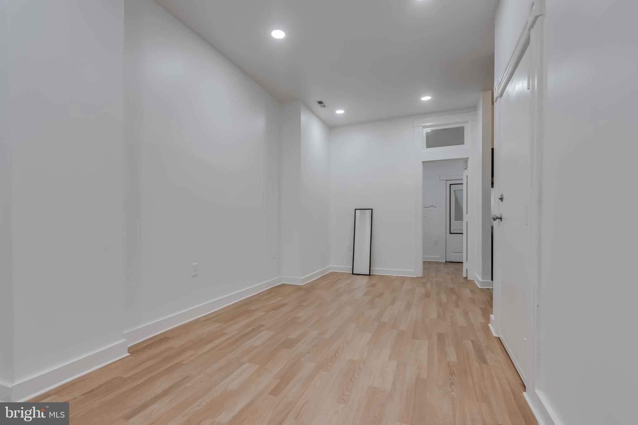 MOUNT VERNON PLACE HISTORIC DISTRICT - Residential Lease