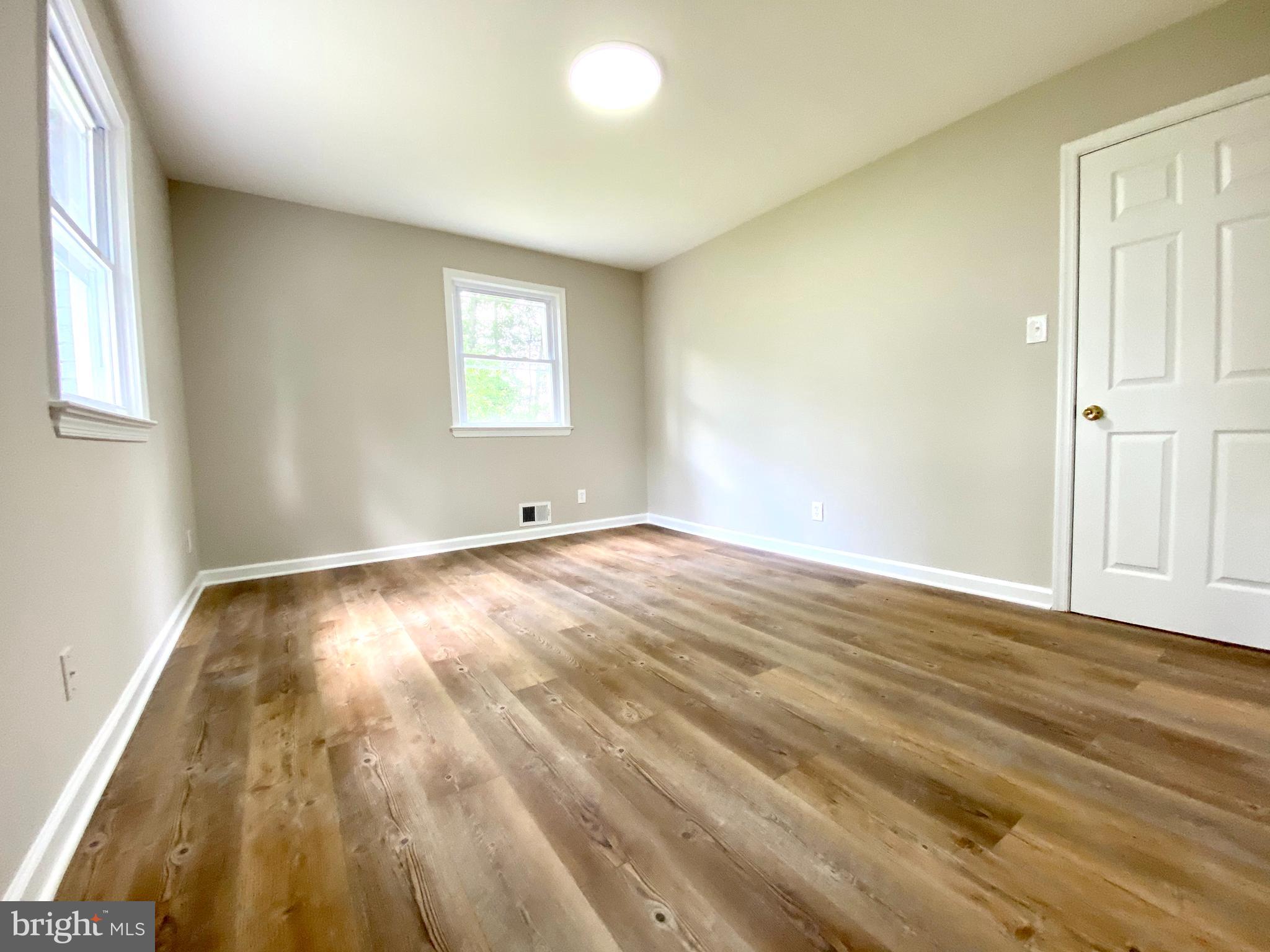 CAPITAL ESTATES - Residential