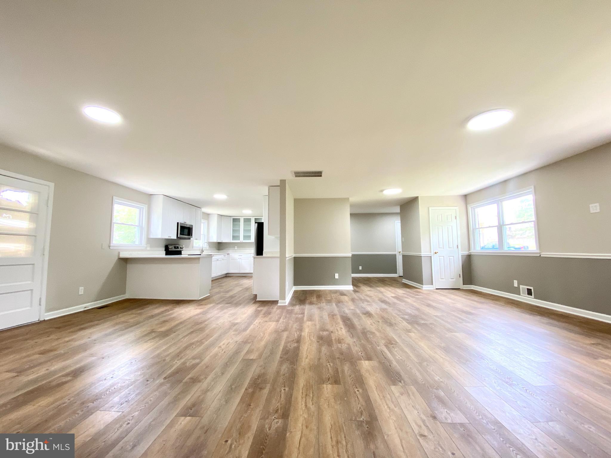 CAPITAL ESTATES - Residential