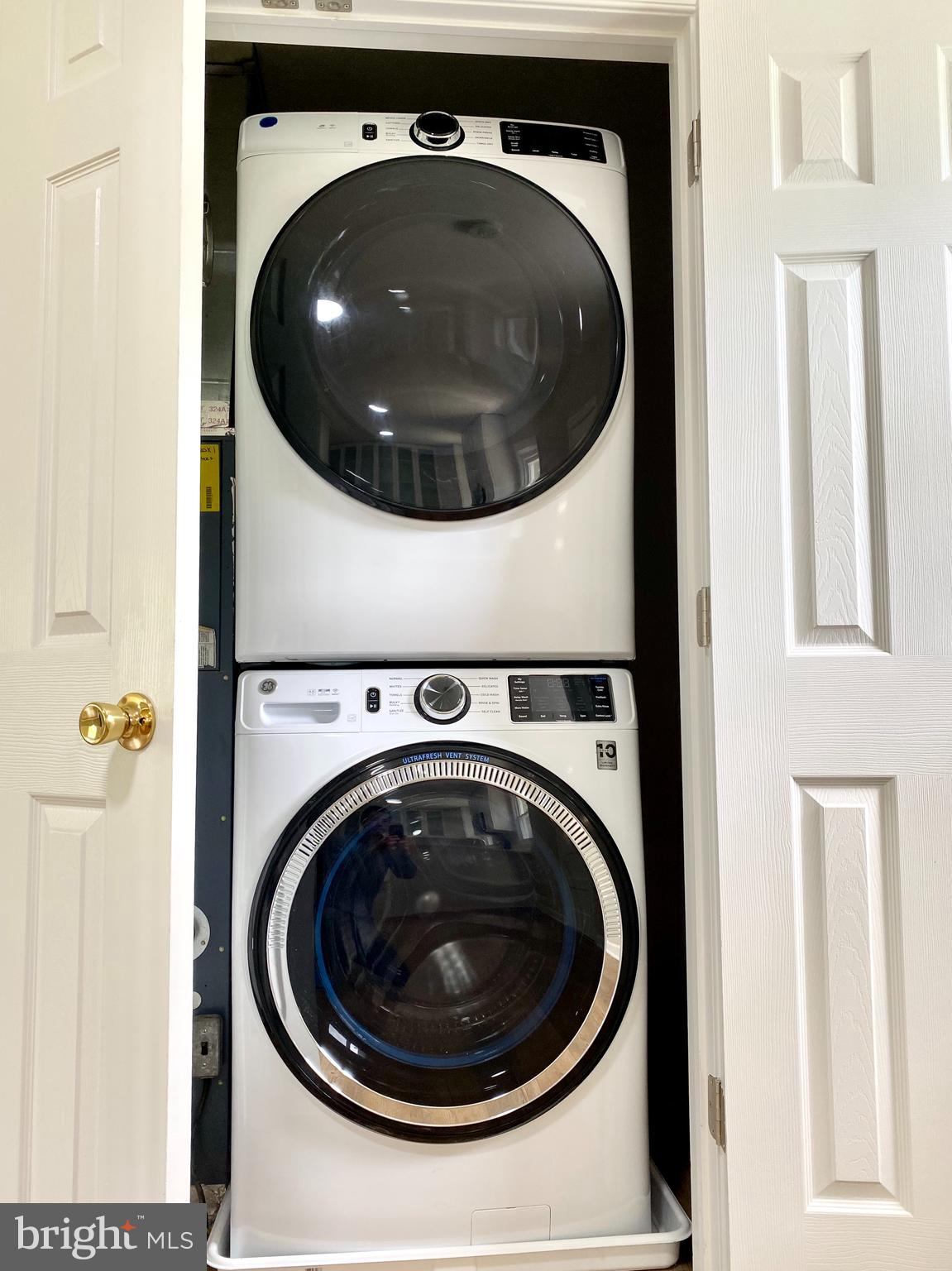 CAPITAL ESTATES - Residential