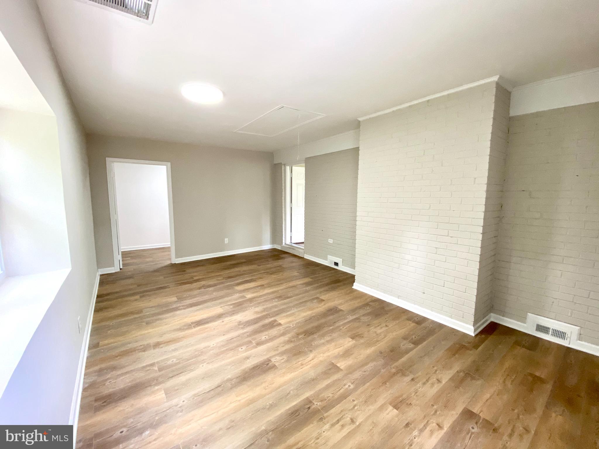 CAPITAL ESTATES - Residential