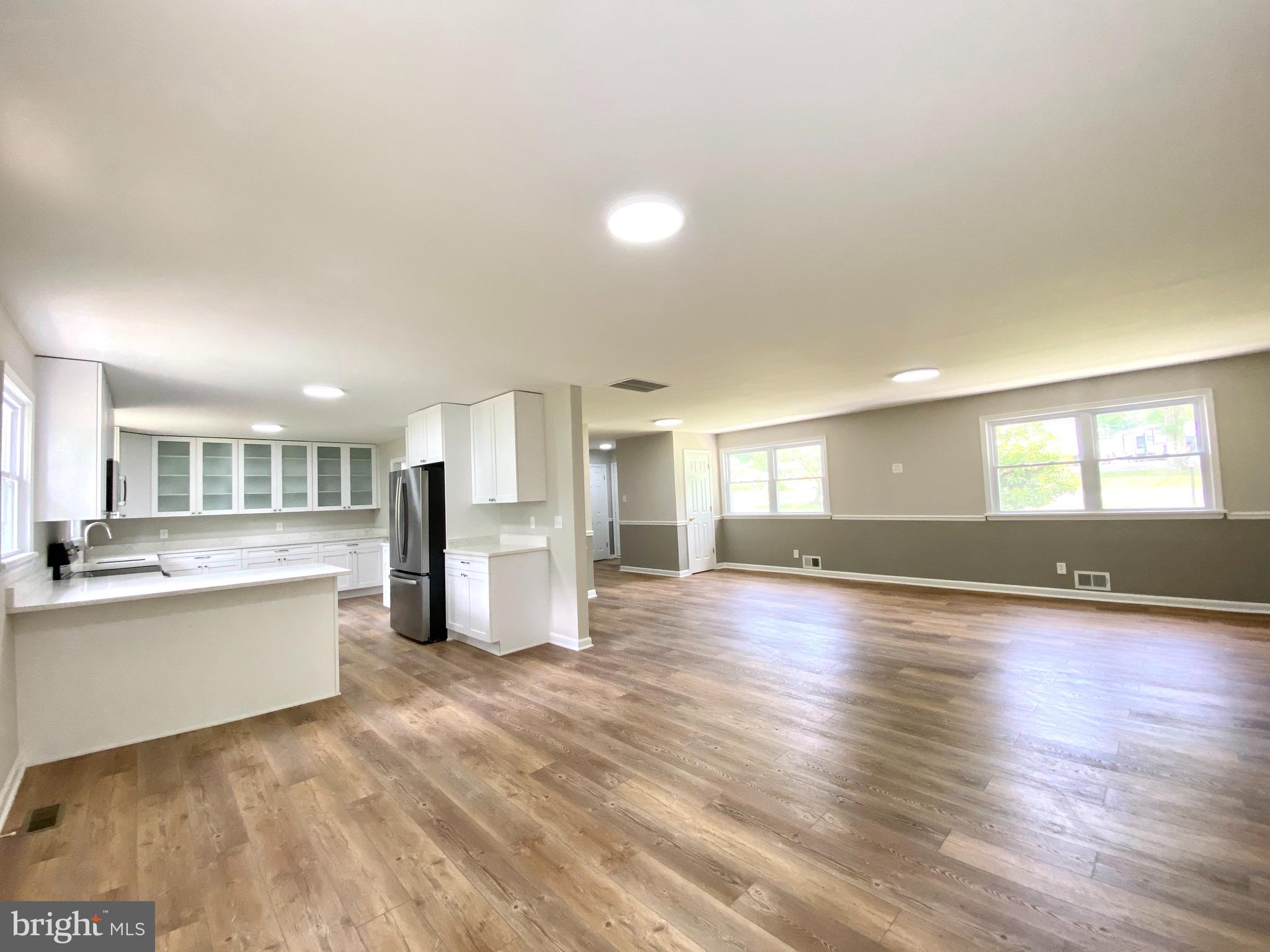 CAPITAL ESTATES - Residential