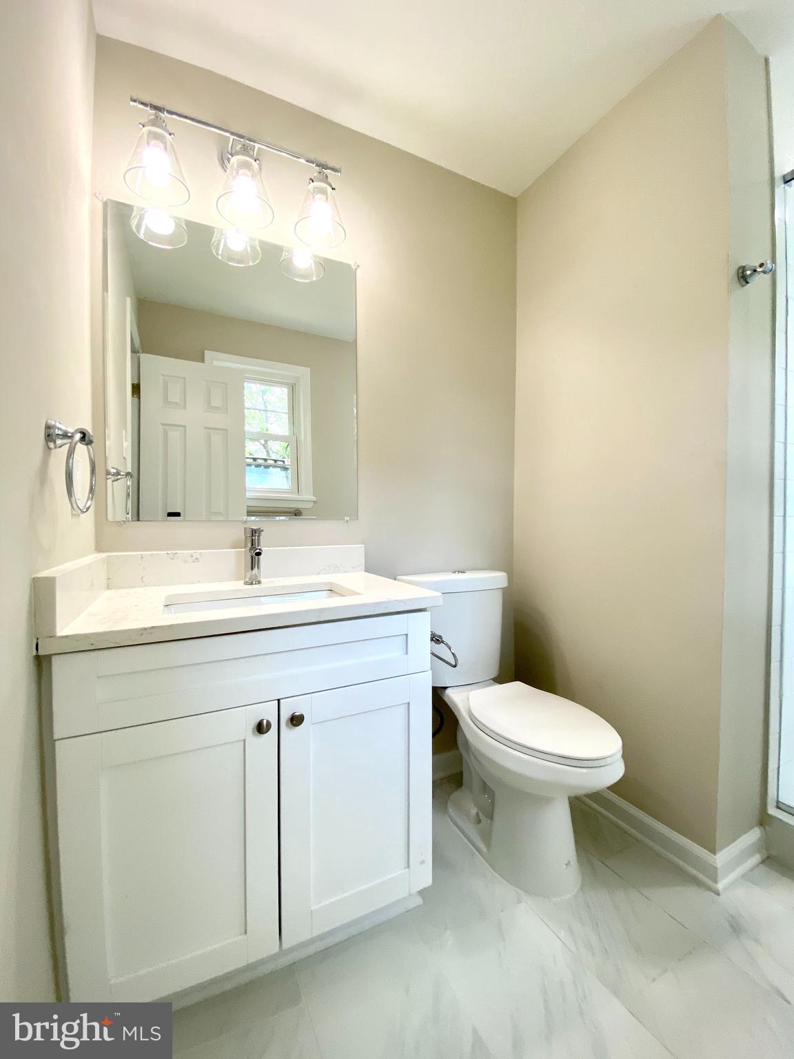 CAPITAL ESTATES - Residential