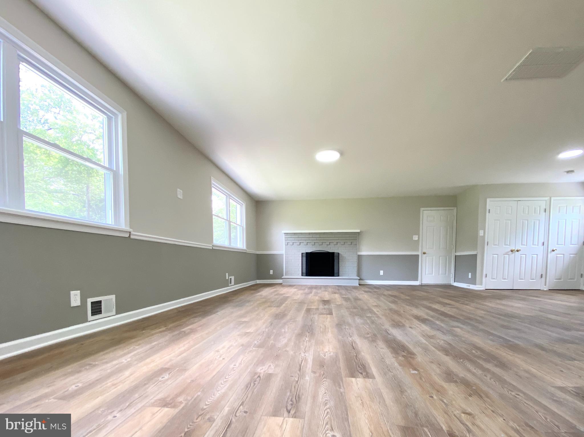 CAPITAL ESTATES - Residential