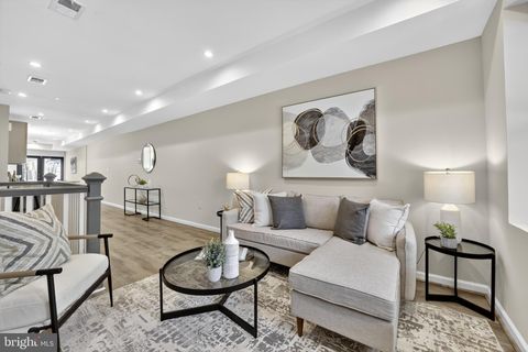 2016 4TH STREET NE 1 WASHINGTON DC 20002