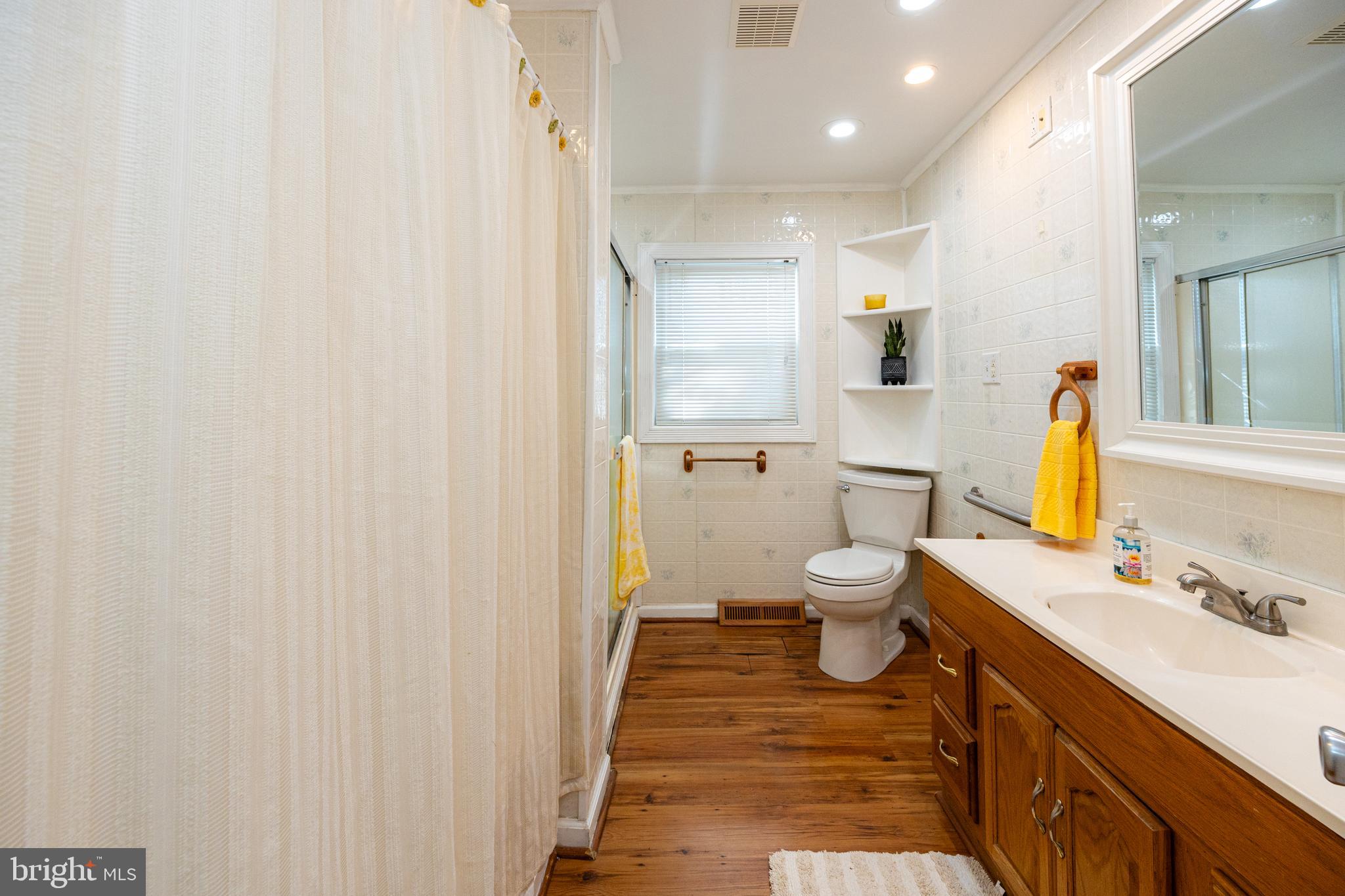 SPRING VALLEY - Residential