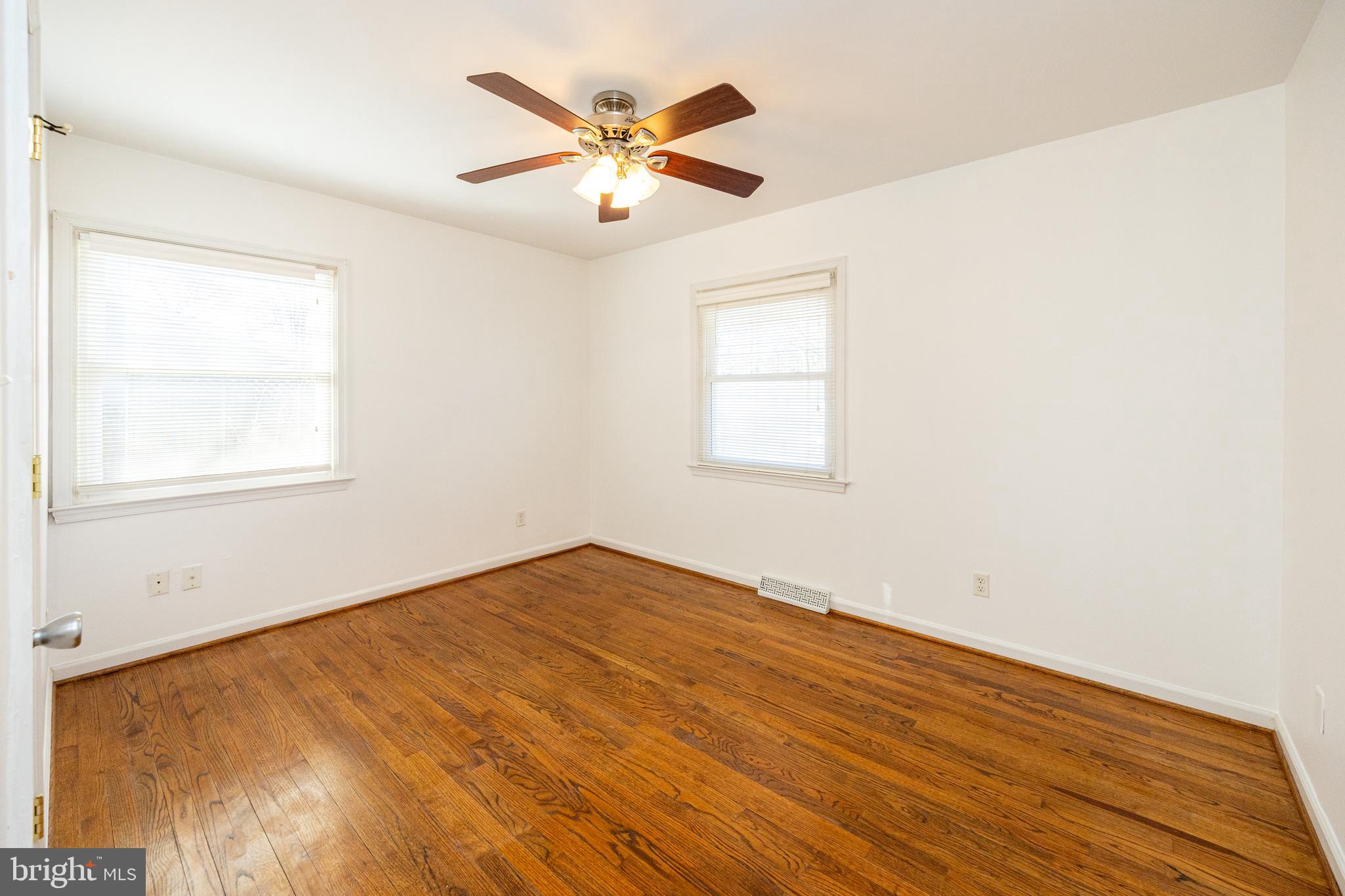 SPRING VALLEY - Residential