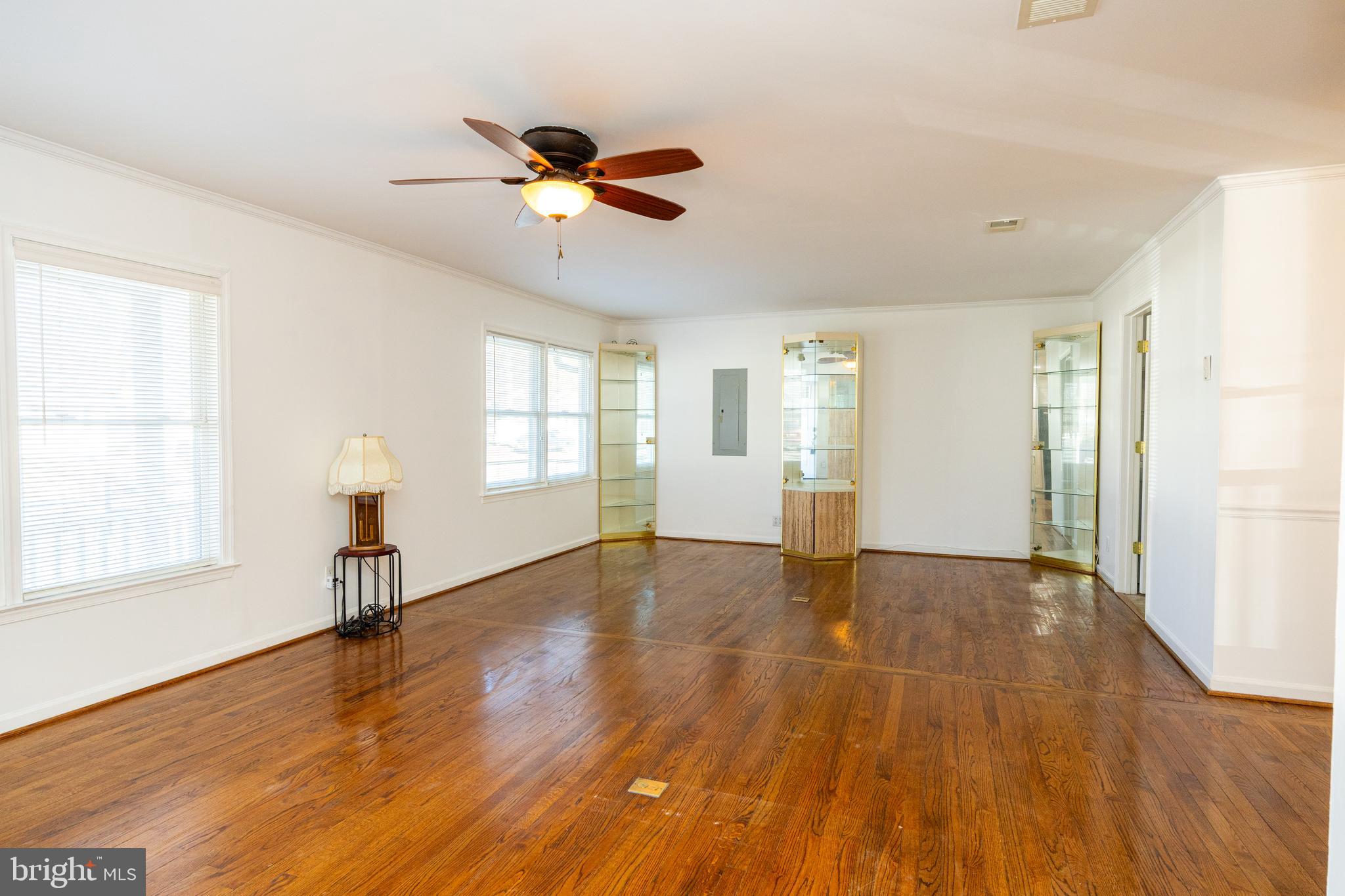 SPRING VALLEY - Residential