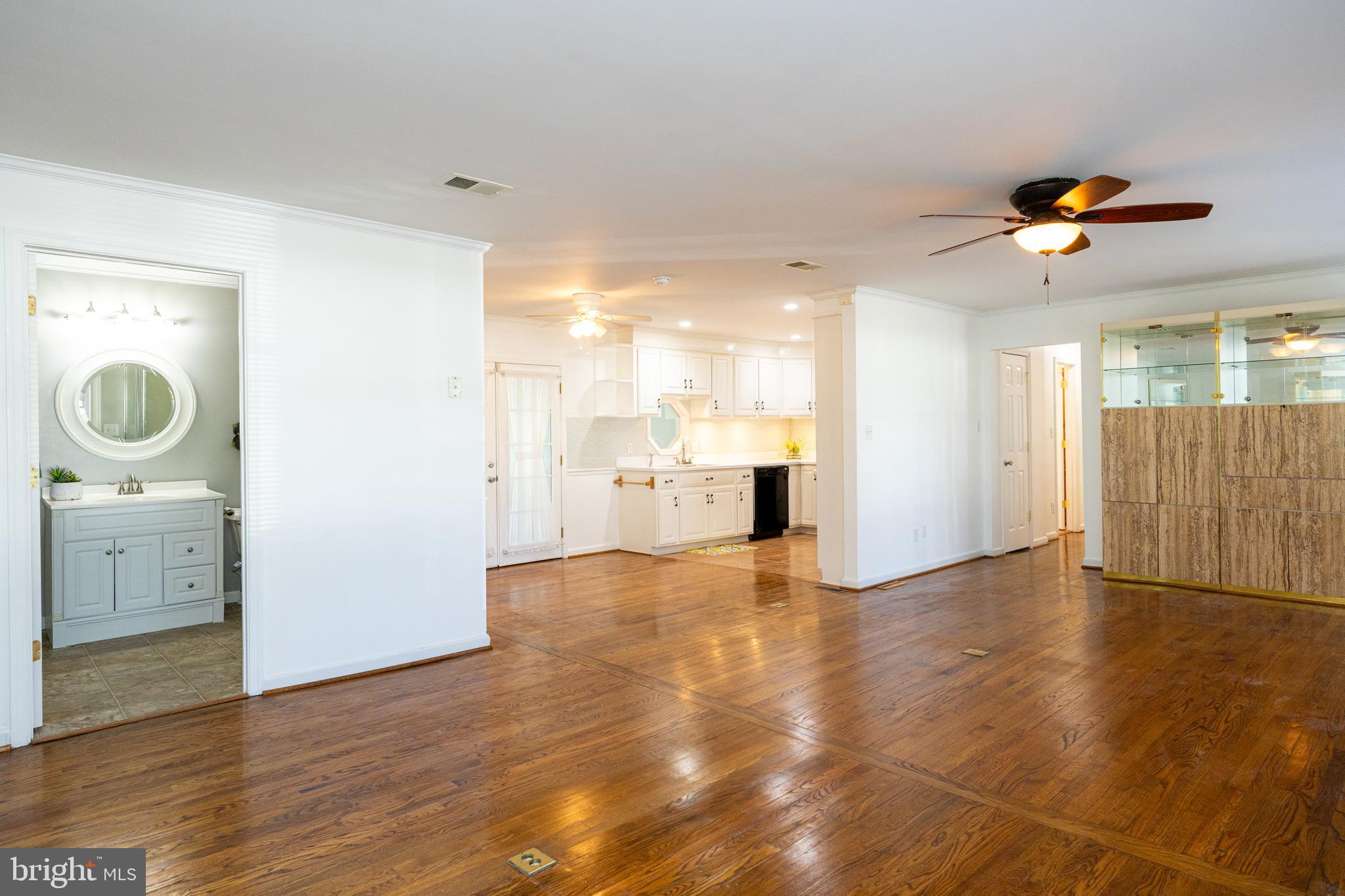 SPRING VALLEY - Residential