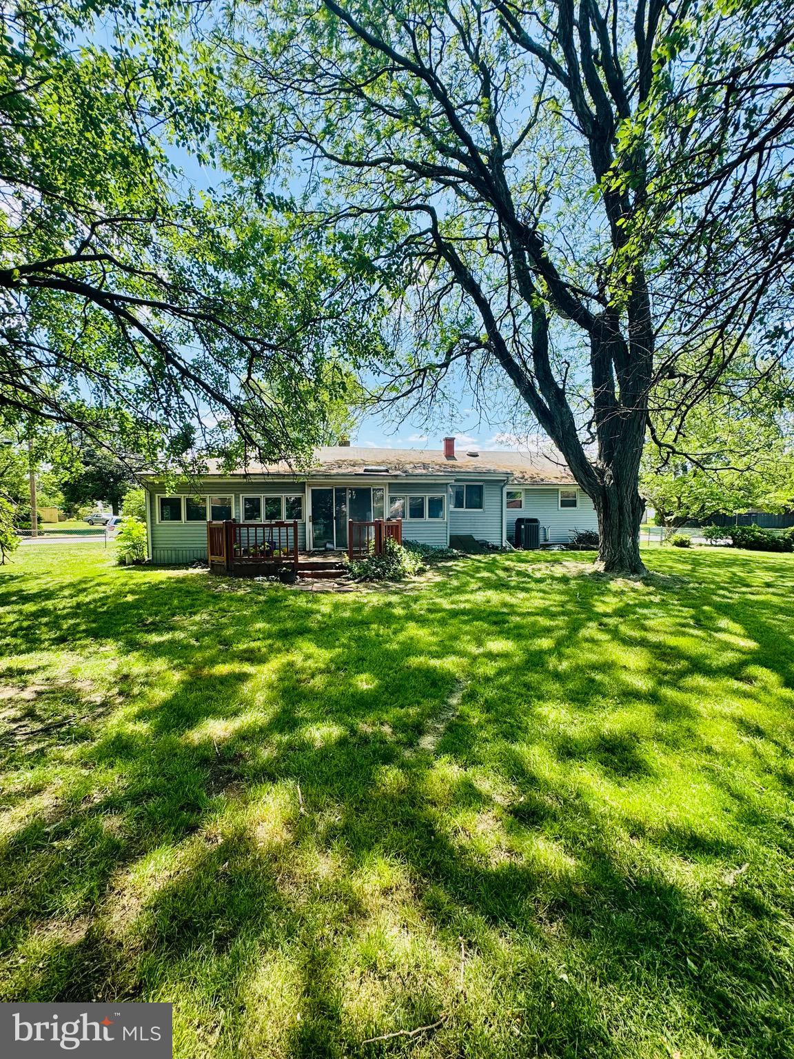 1 LAMONT ROAD