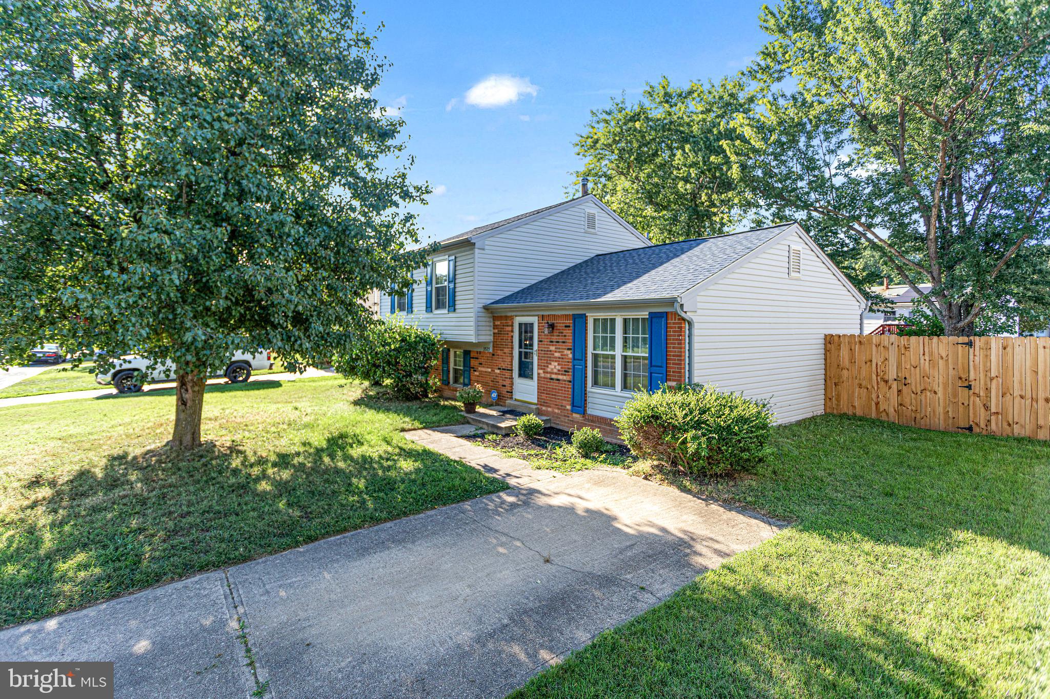 Welcome to 3525 Norwood Court, a beautifully maintained 3-bedroom, 2-bathroom split-level home built in 1979, perfectly positioned on a quiet cul-de-sac in the heart of Waldorf. Step inside and feel the difference of a home that has been thoughtfully cared for and upgraded with comfort, style, and efficiency in mind.
Leasing requirments: 620+ credit score, no bankruptcies or evictions, salary requirement: 3x's monthly rent.
Sellers are open to tenants buying property, but not a rent-to-own.