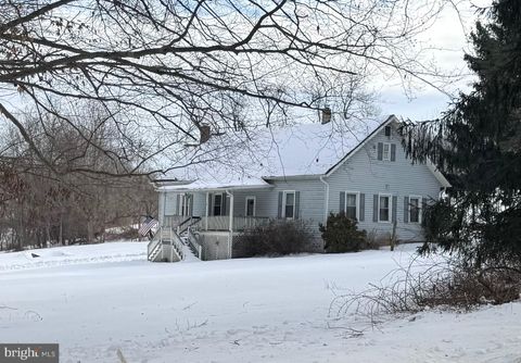 18 BOOKER ROAD DELTA PA 17314