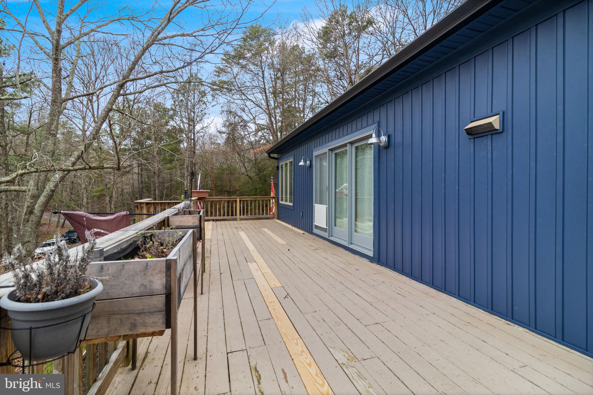 COVE LAKE - Residential