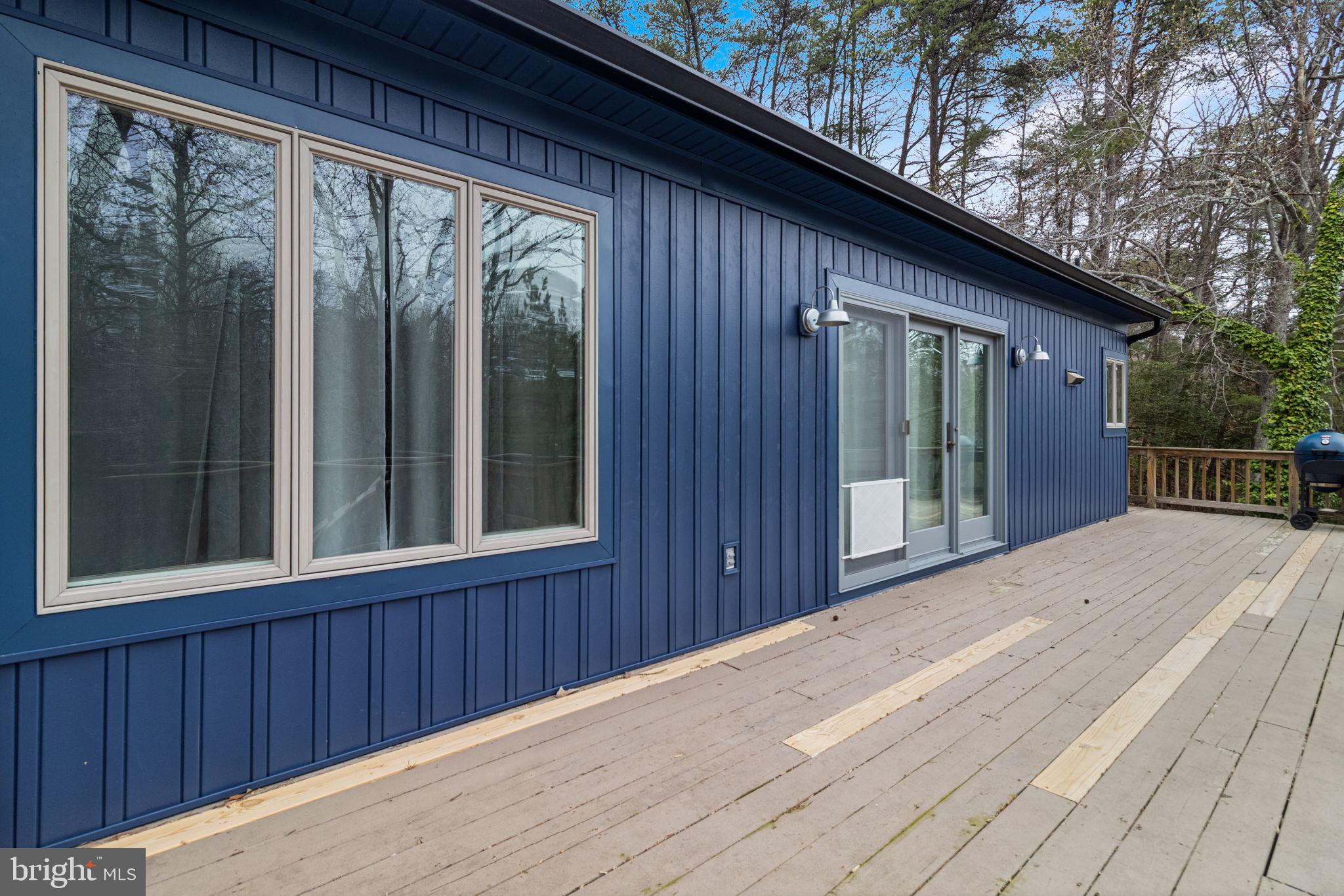 COVE LAKE - Residential