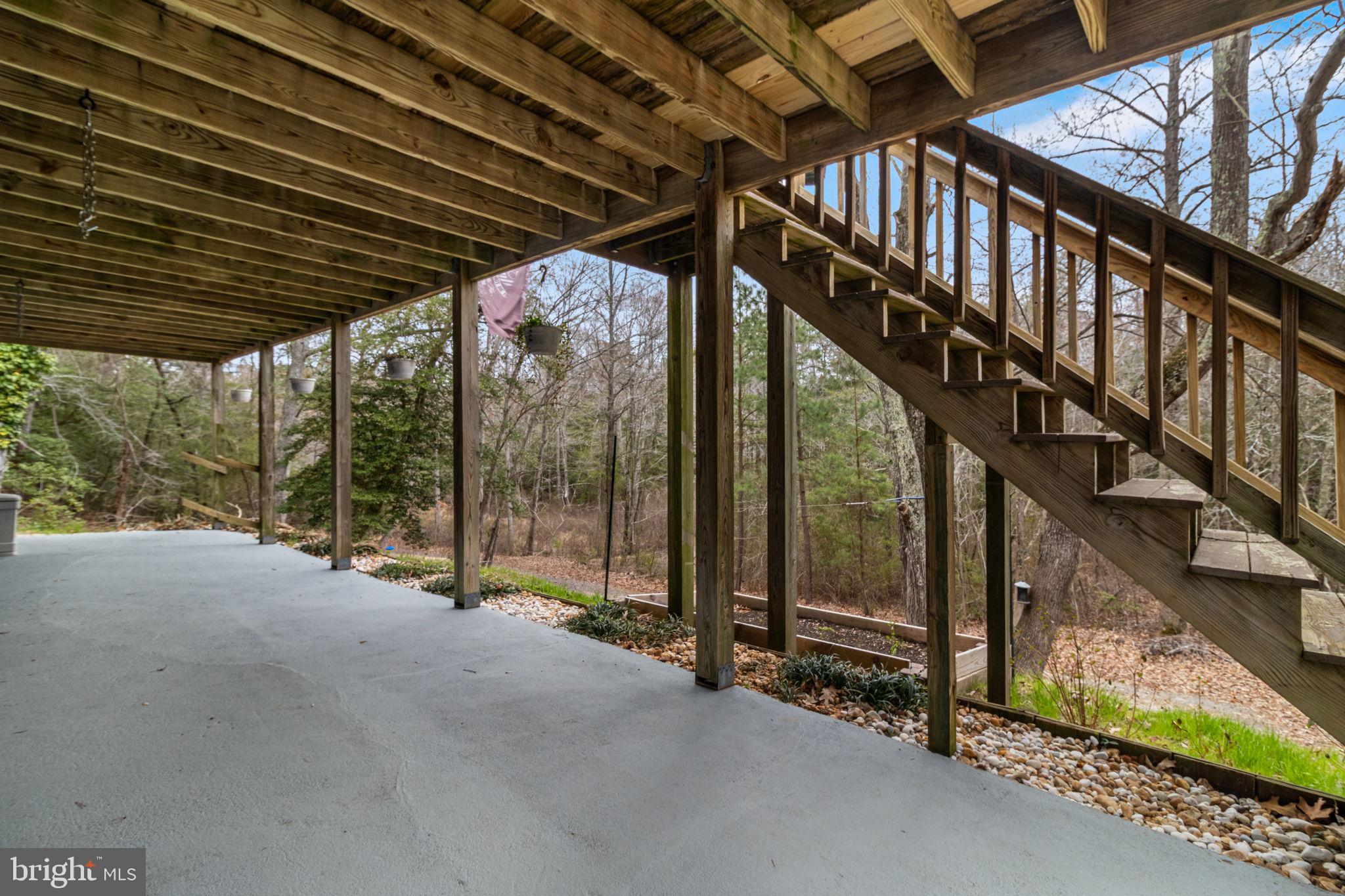 COVE LAKE - Residential