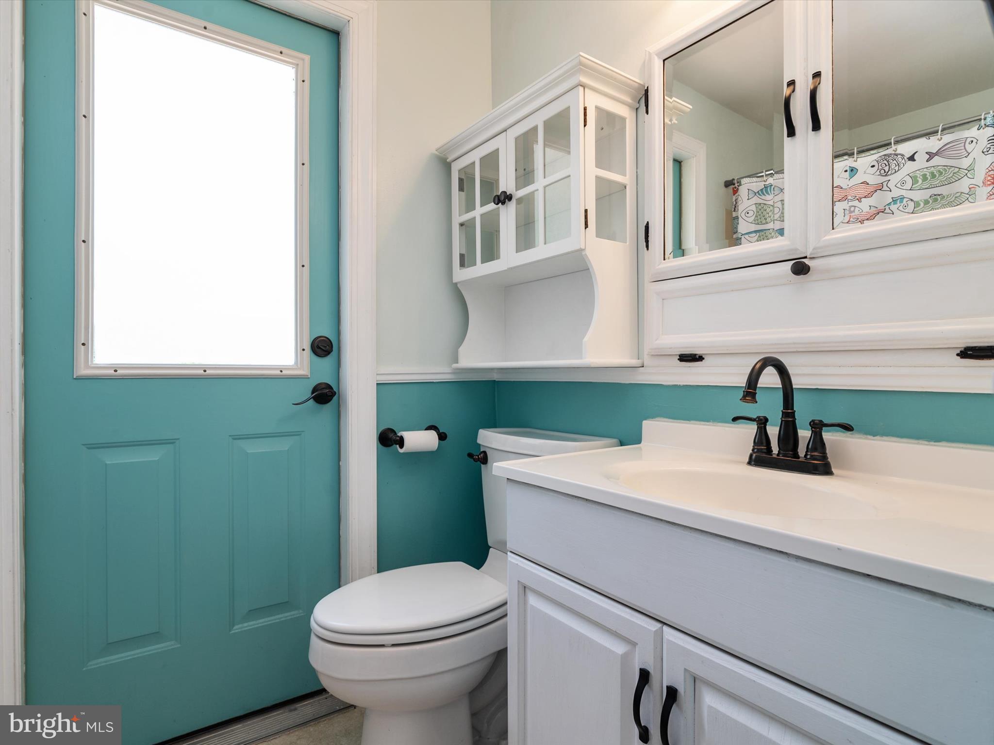 WOODLAND BEACH - Residential