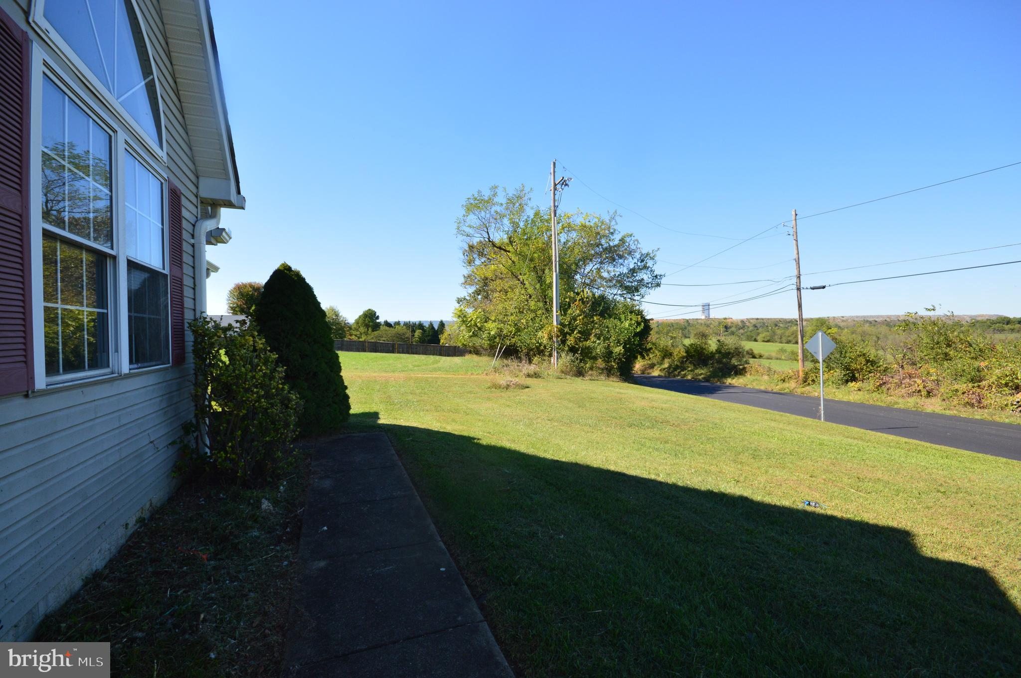 DOUGLAS OAKS - Residential