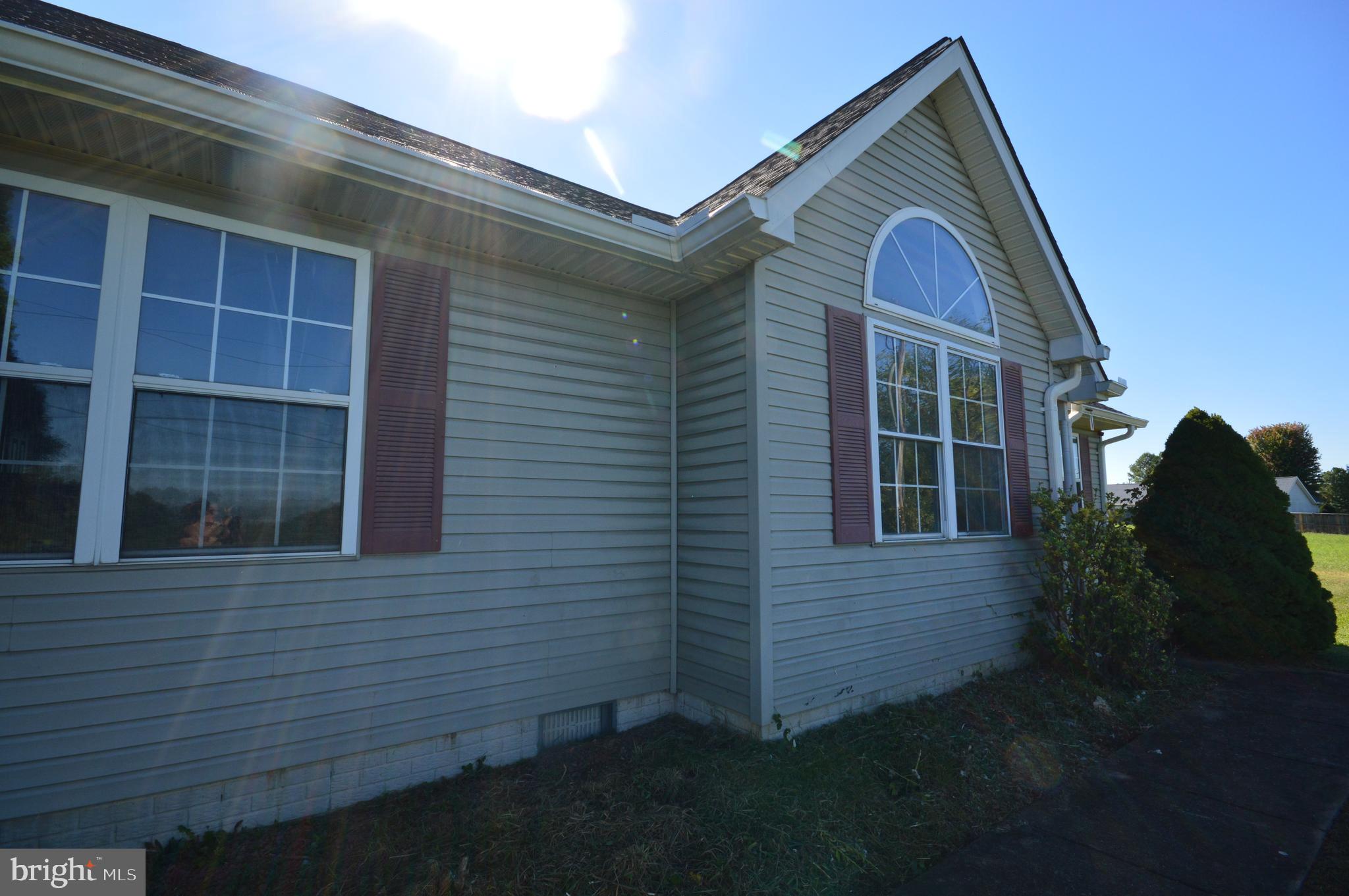 DOUGLAS OAKS - Residential