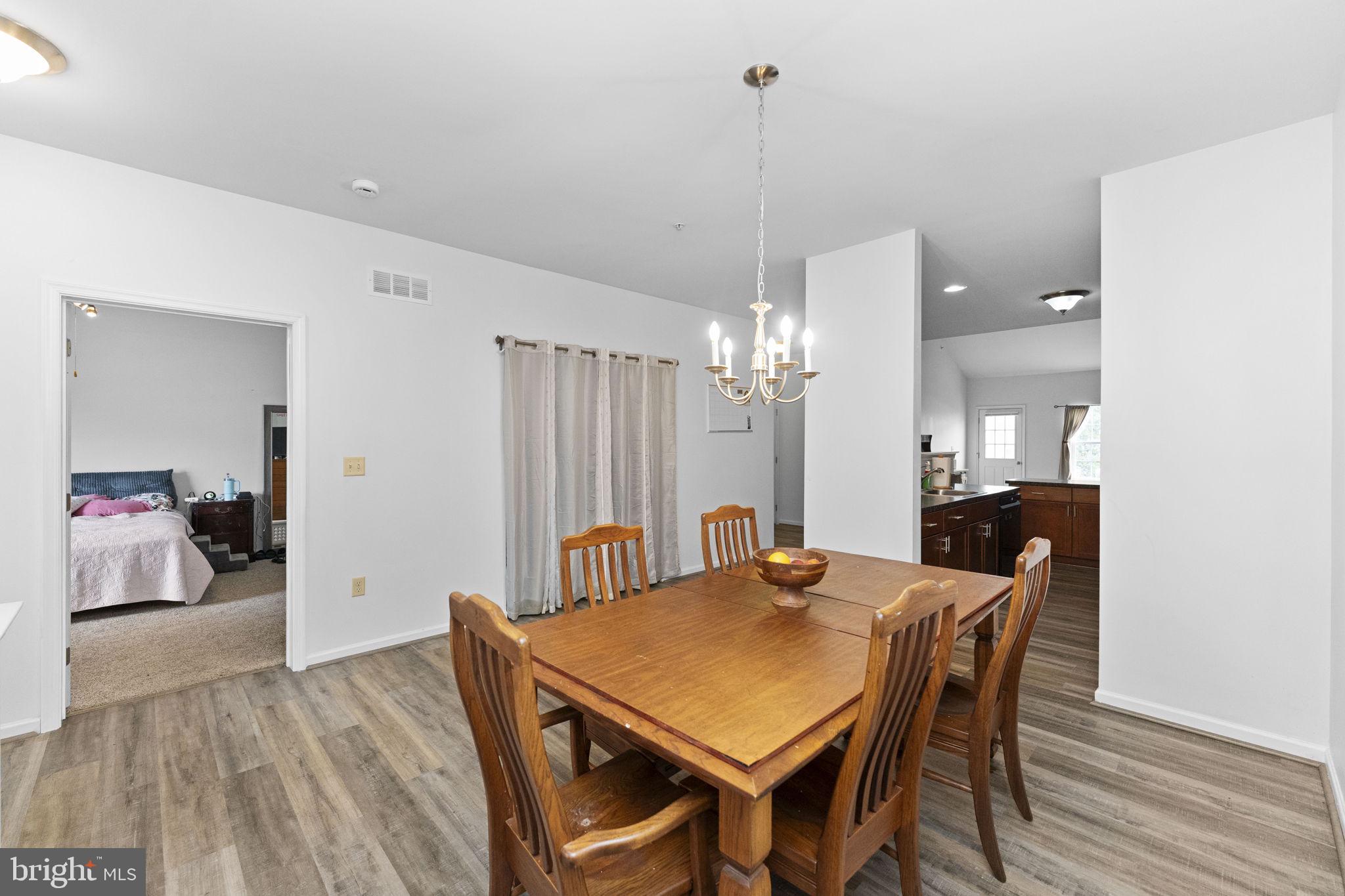 2127 HIDDEN MEADOWS AVENUE