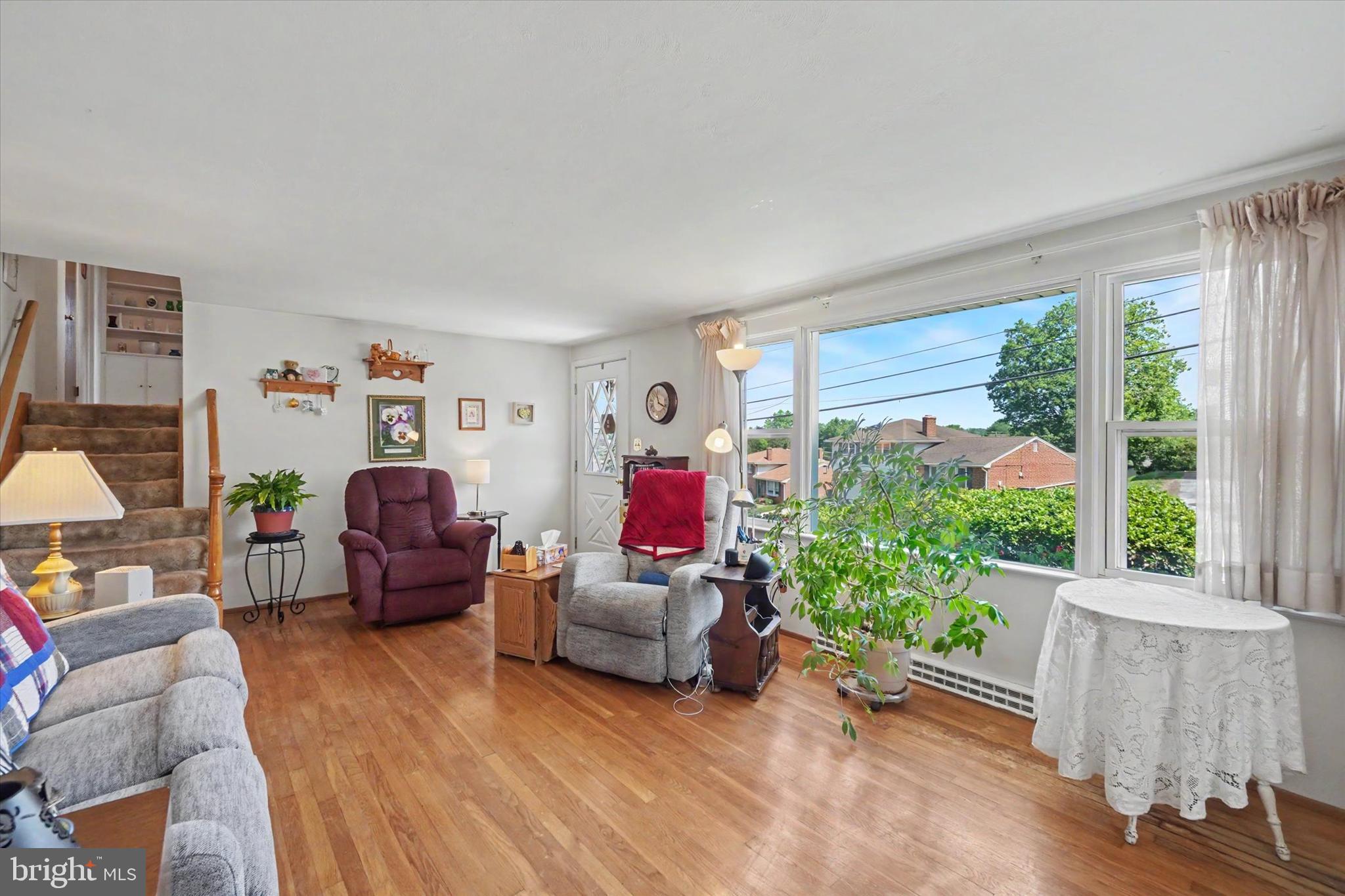 460 SKYVIEW DRIVE