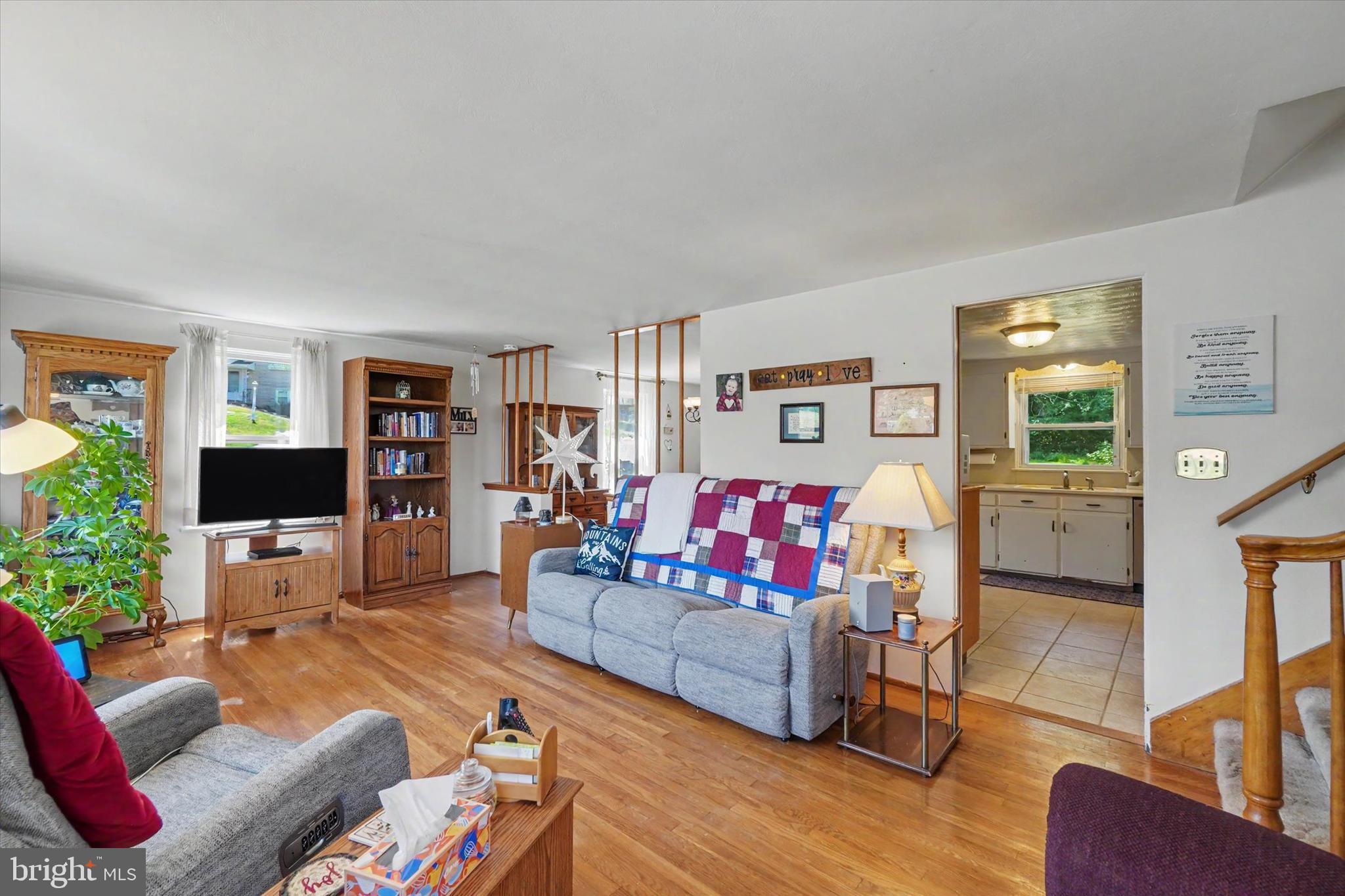 460 SKYVIEW DRIVE