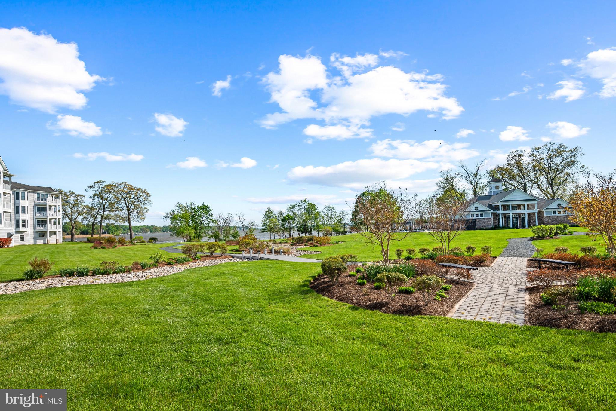 WATERS EDGE - Residential