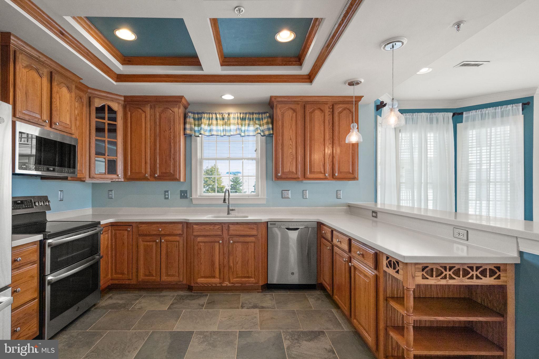 WATERS EDGE - Residential