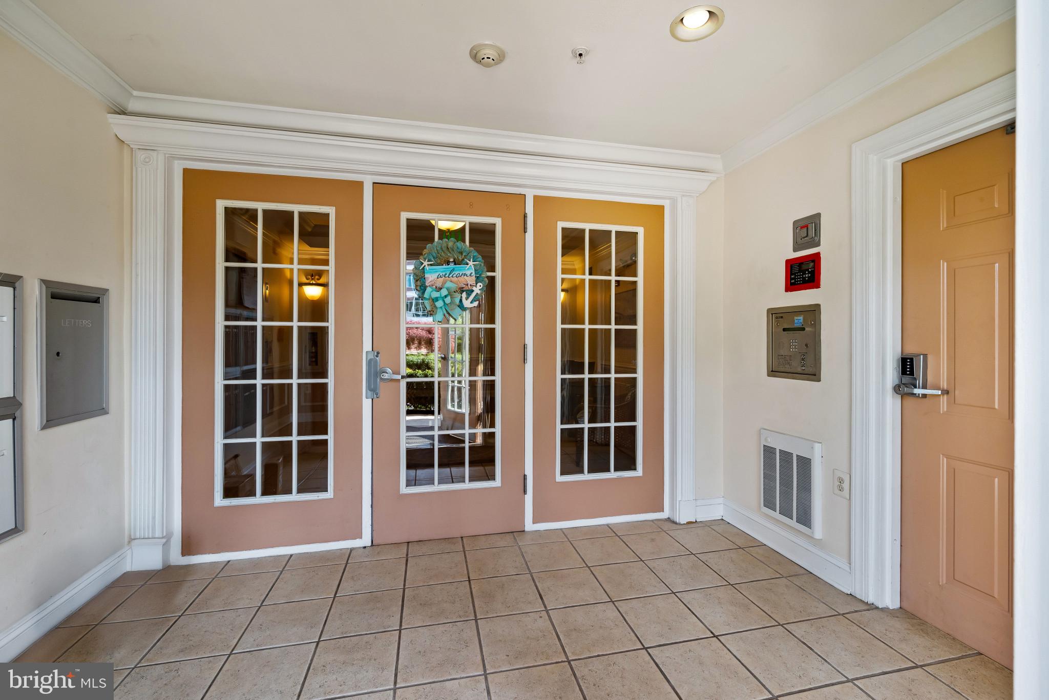 WATERS EDGE - Residential