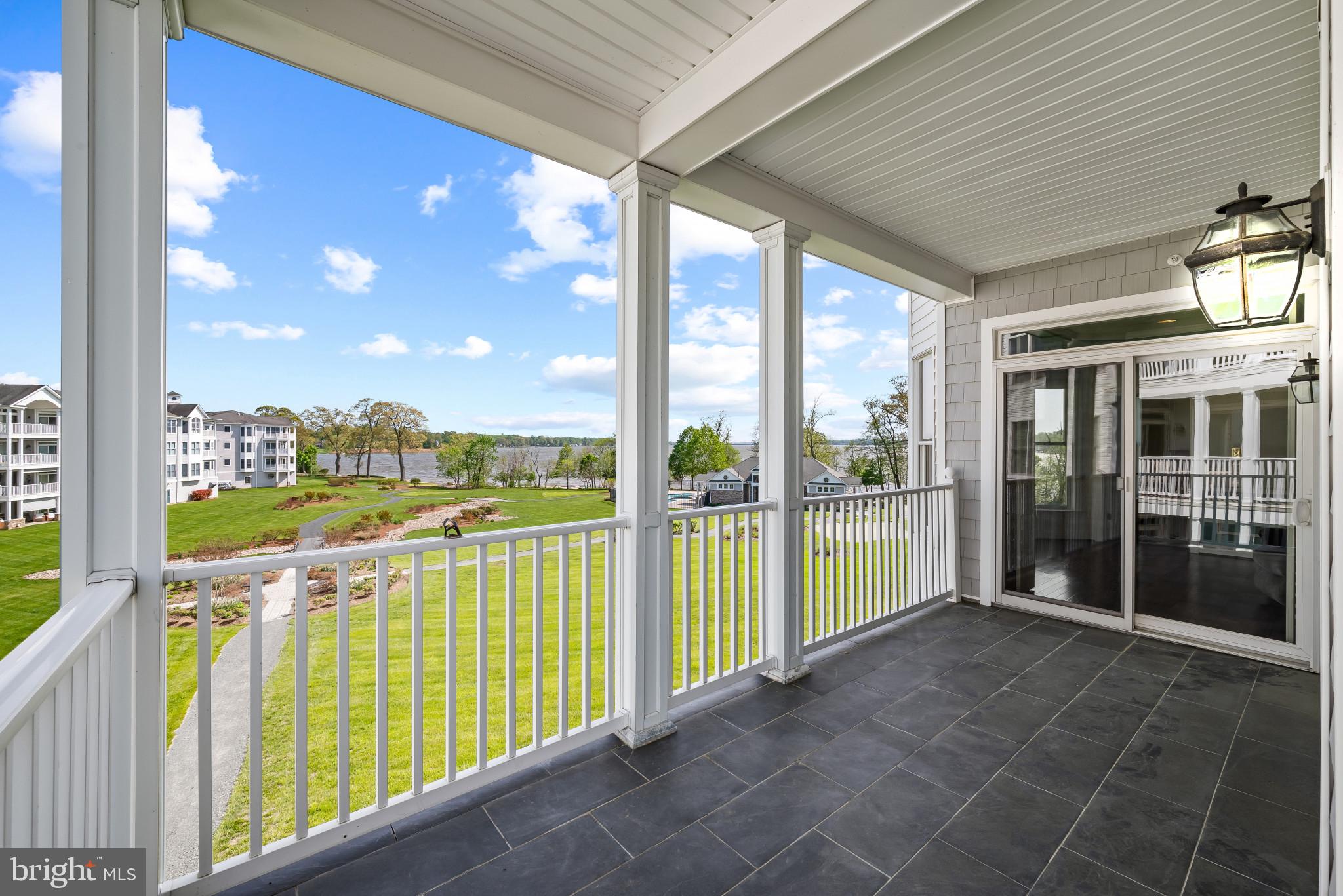 WATERS EDGE - Residential