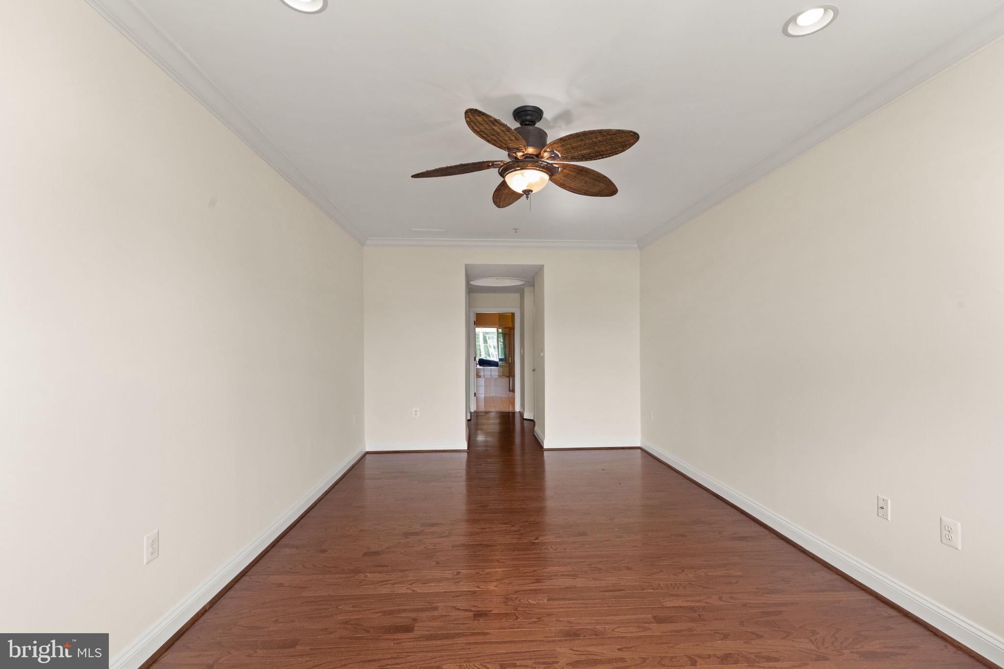 WATERS EDGE - Residential