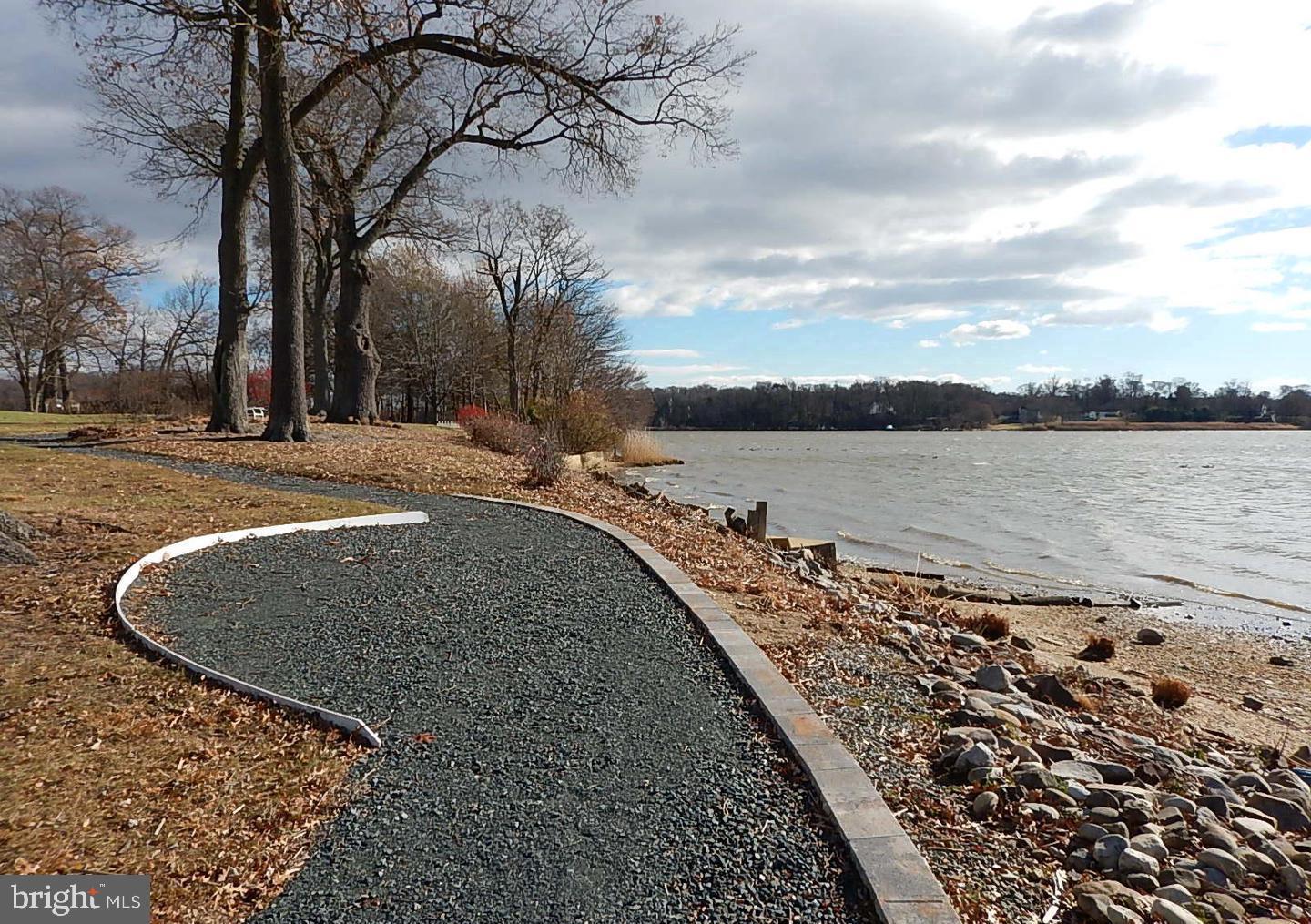 WATERS EDGE - Residential