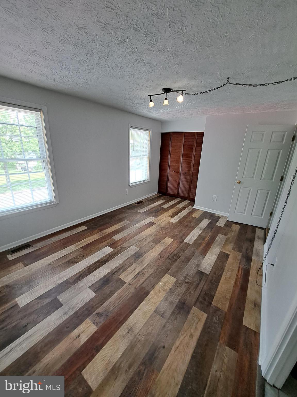 GREENBRIER HILLS - Residential