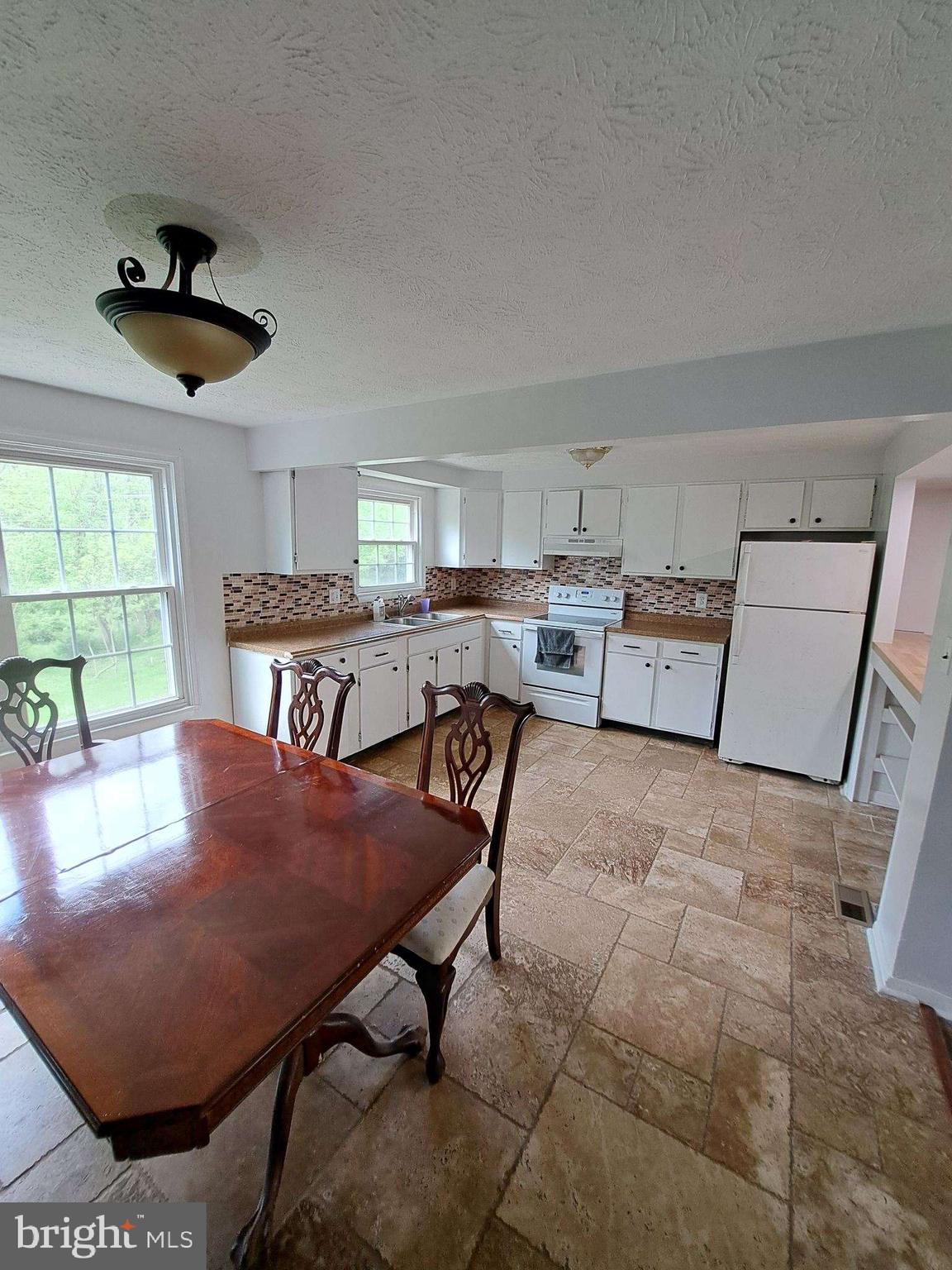 GREENBRIER HILLS - Residential