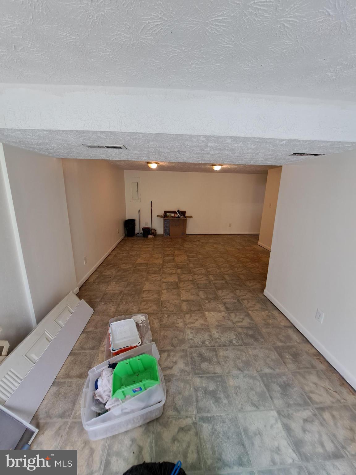 GREENBRIER HILLS - Residential