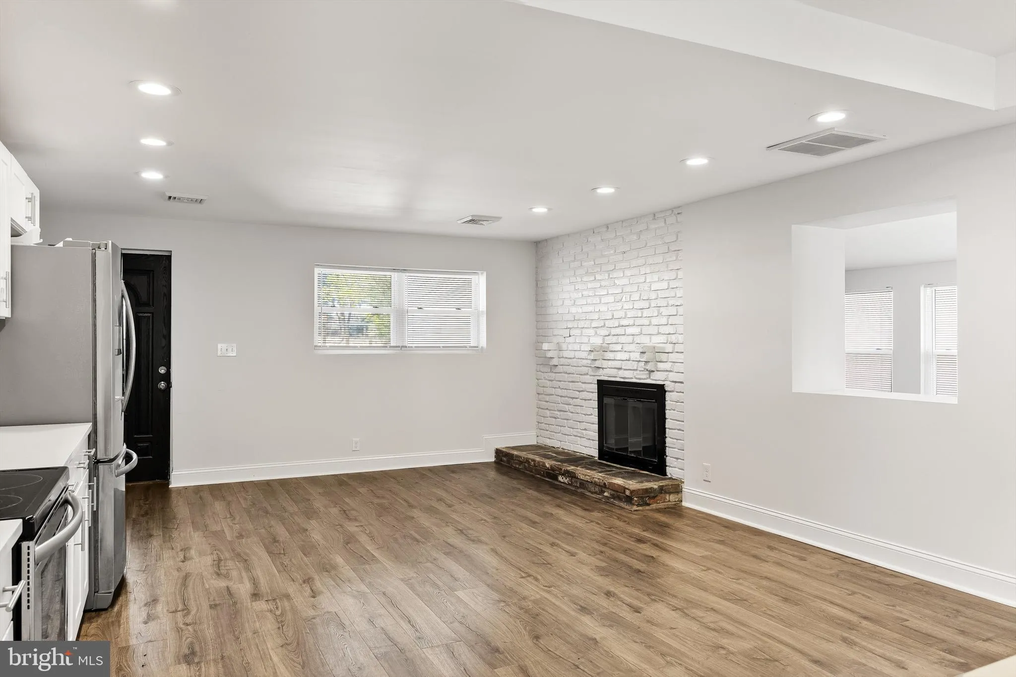 Medford, New Jersey 08055, United States, 3 Bedrooms Bedrooms, ,3 BathroomsBathrooms,Residential,Pending,33392