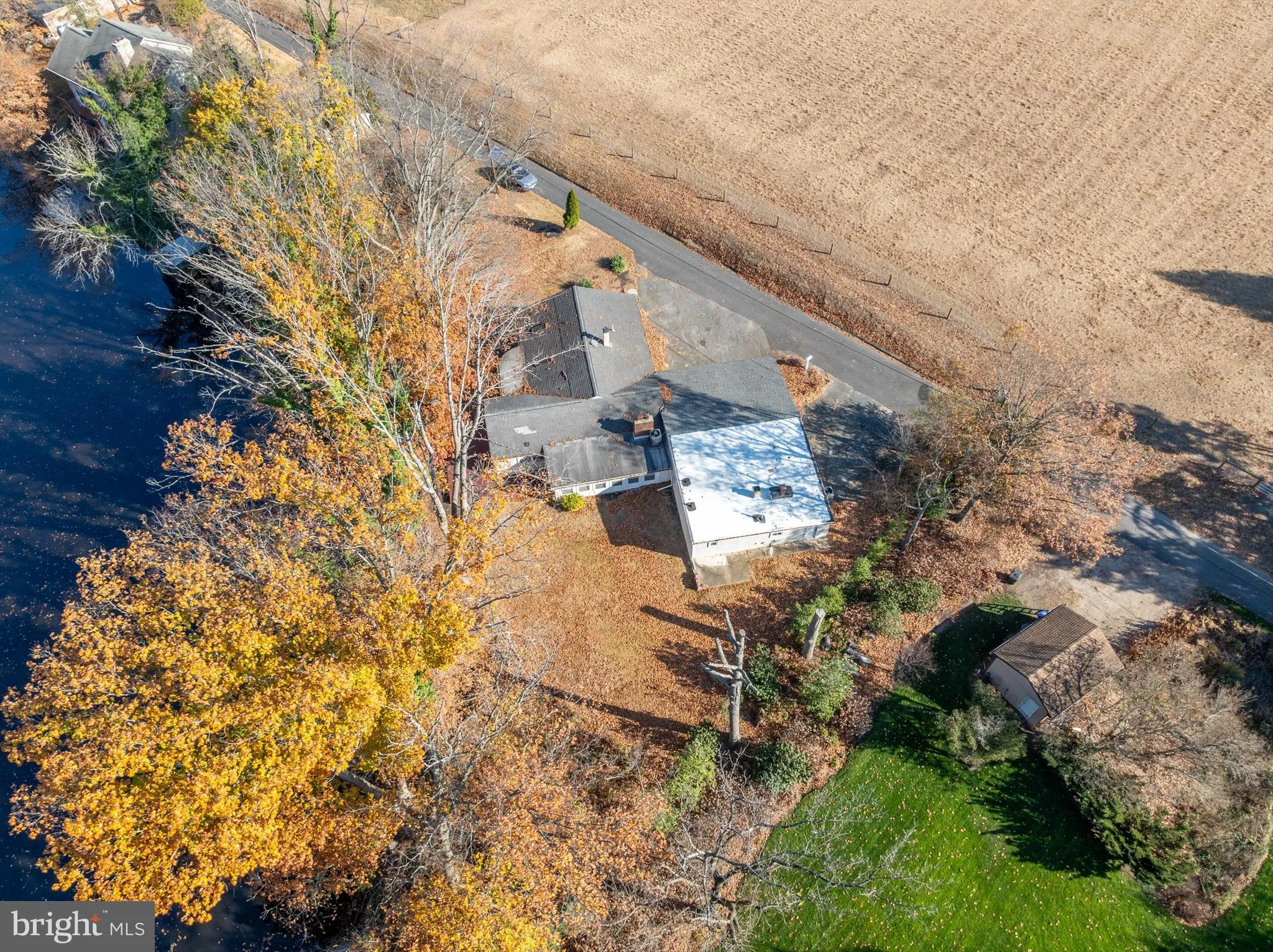 Medford, New Jersey 08055, United States, 3 Bedrooms Bedrooms, ,3 BathroomsBathrooms,Residential,Pending,33392