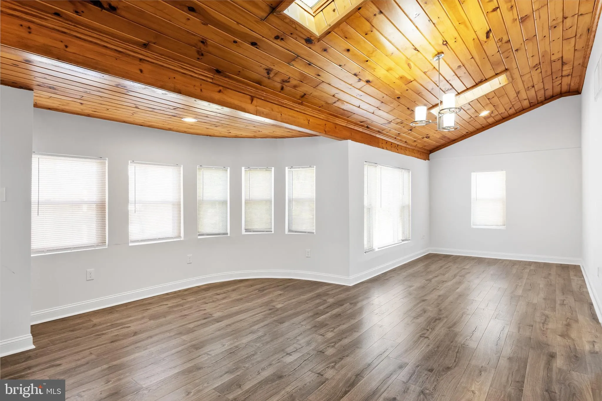 Medford, New Jersey 08055, United States, 3 Bedrooms Bedrooms, ,3 BathroomsBathrooms,Residential,Pending,33392