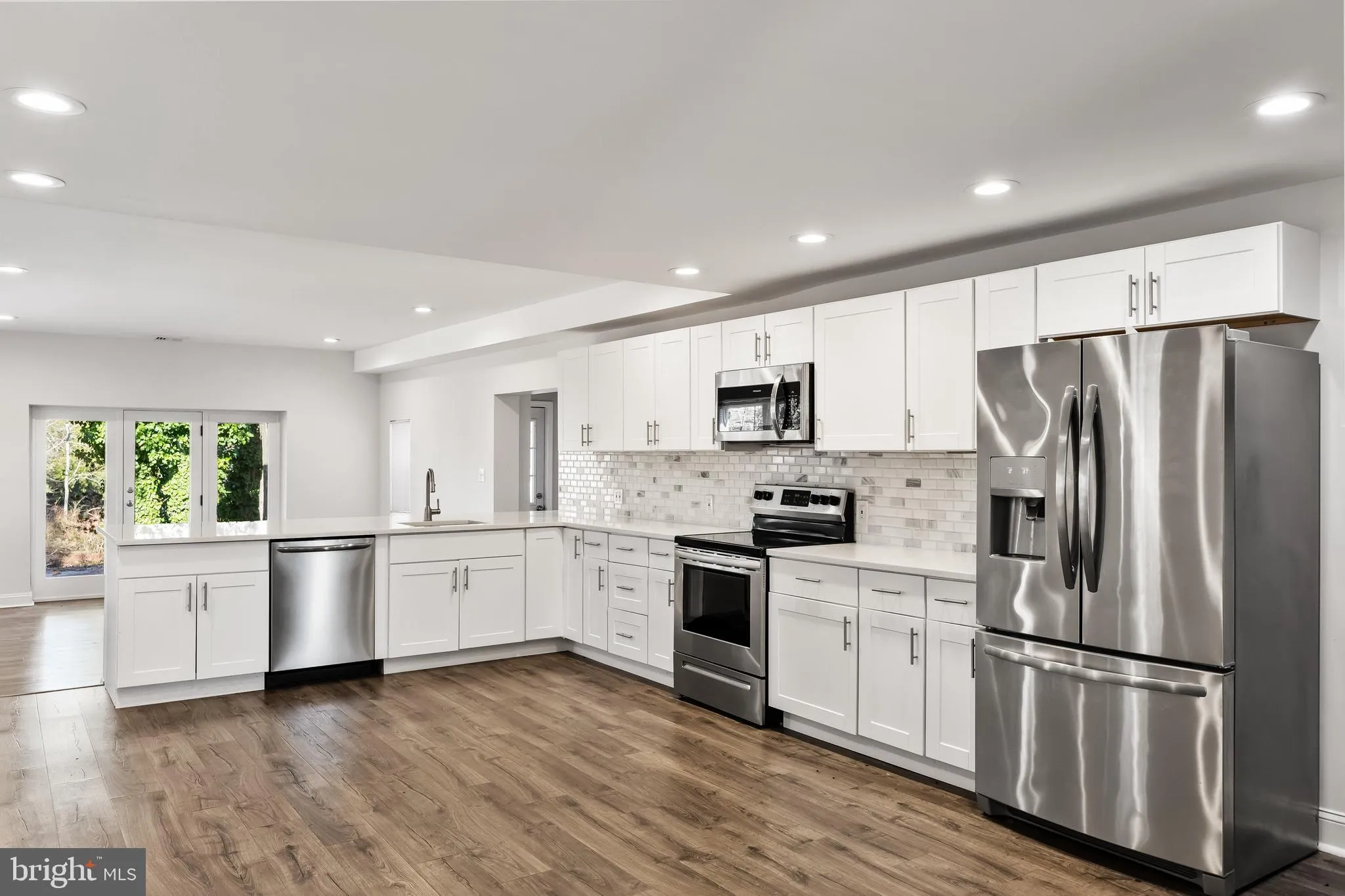 Medford, New Jersey 08055, United States, 3 Bedrooms Bedrooms, ,3 BathroomsBathrooms,Residential,Pending,33392