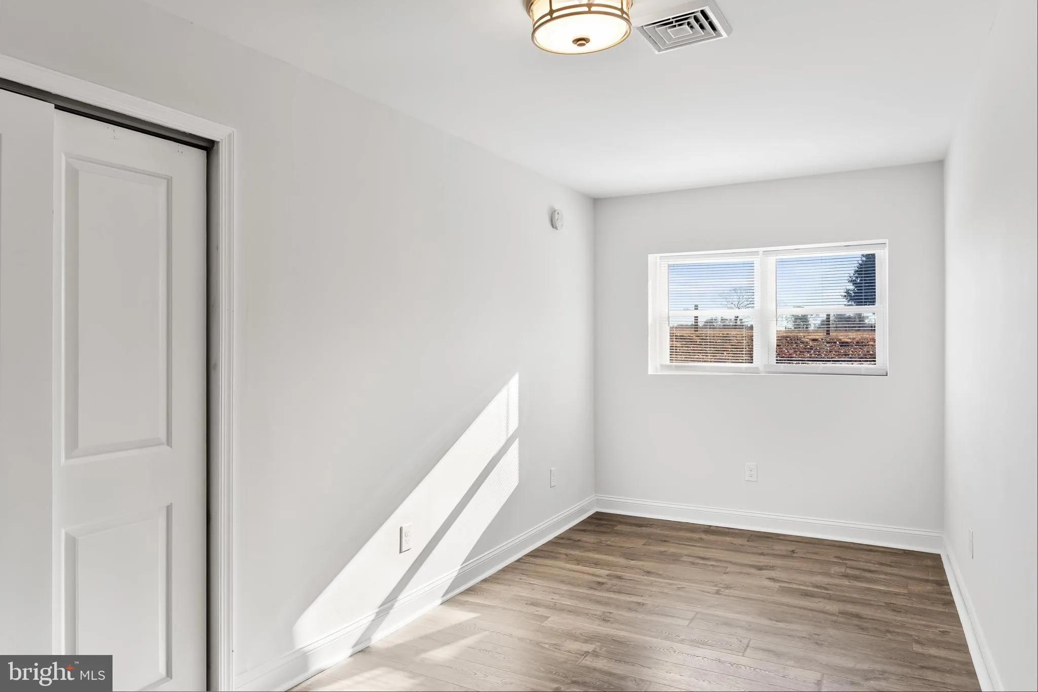 Medford, New Jersey 08055, United States, 3 Bedrooms Bedrooms, ,3 BathroomsBathrooms,Residential,Pending,33392