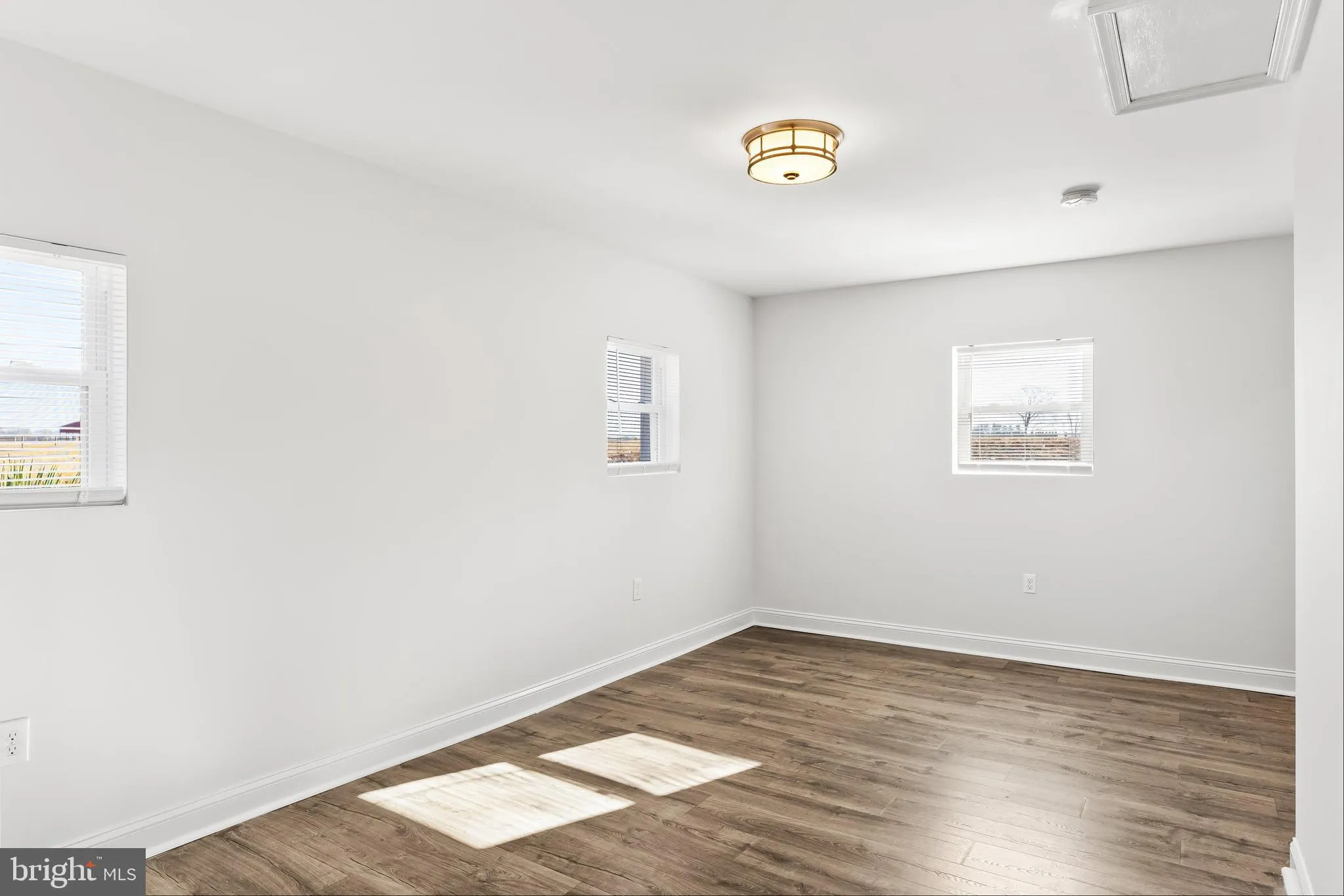 Medford, New Jersey 08055, United States, 3 Bedrooms Bedrooms, ,3 BathroomsBathrooms,Residential,Pending,33392