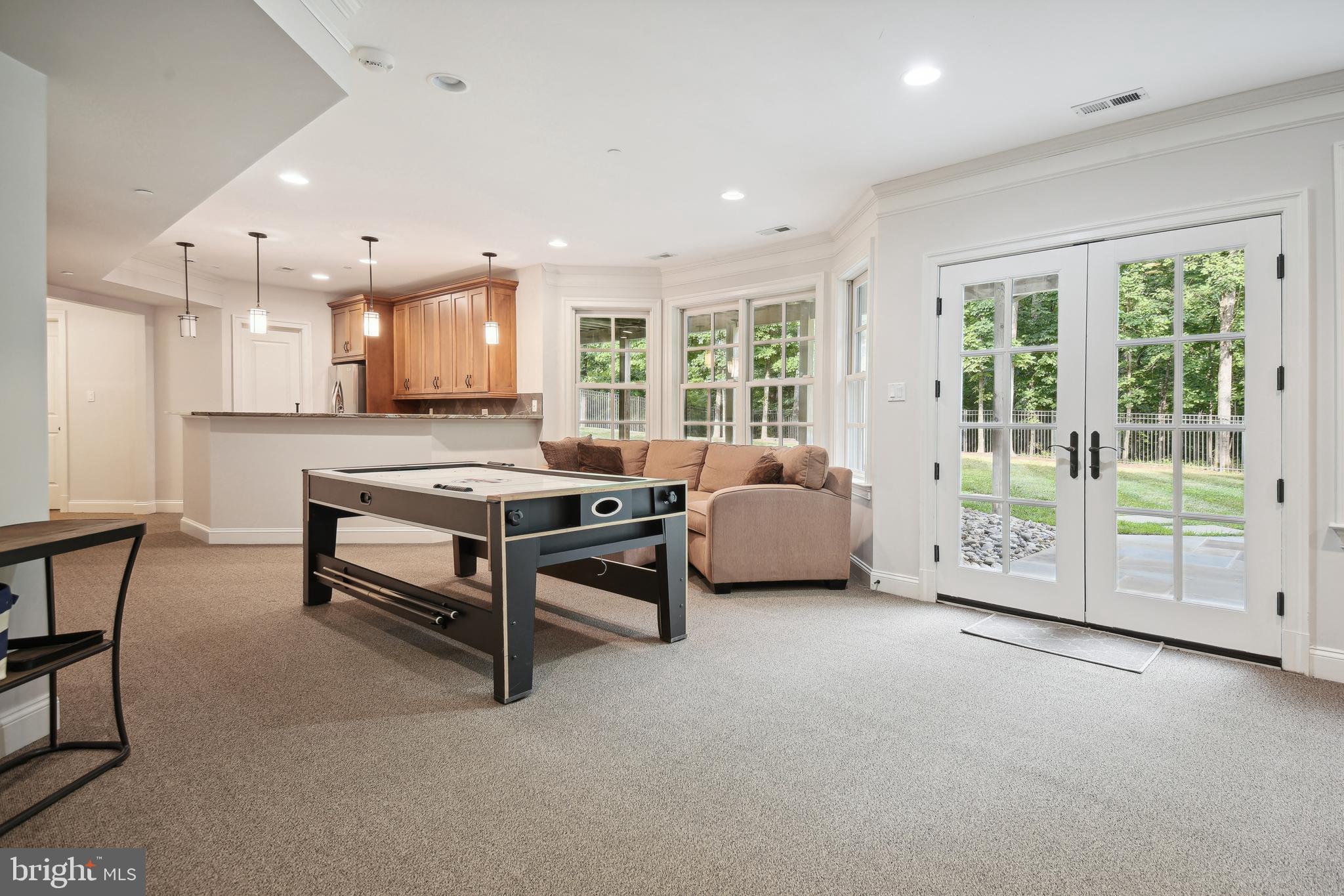 KENTSDALE ESTATES - Residential