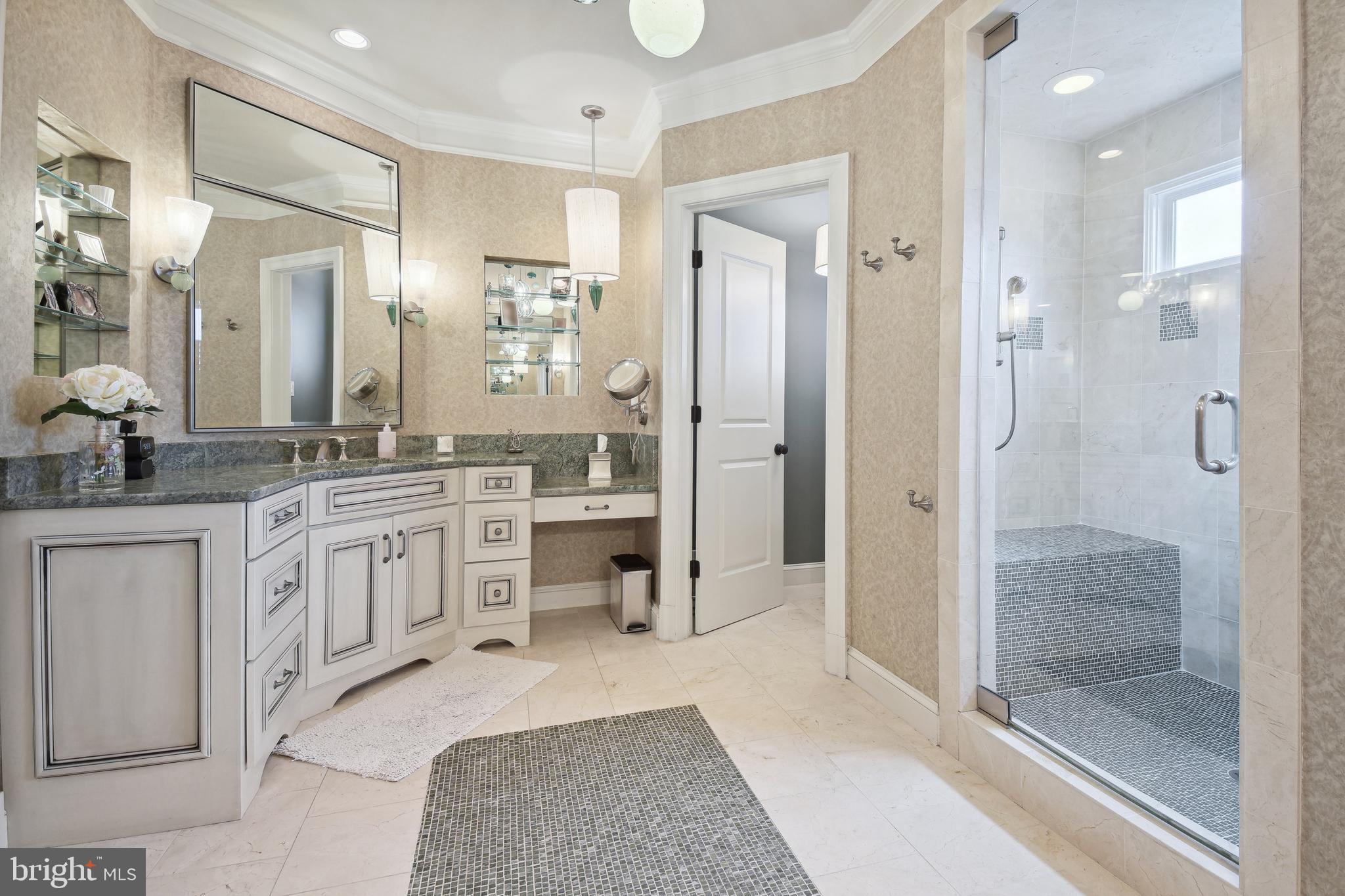 KENTSDALE ESTATES - Residential