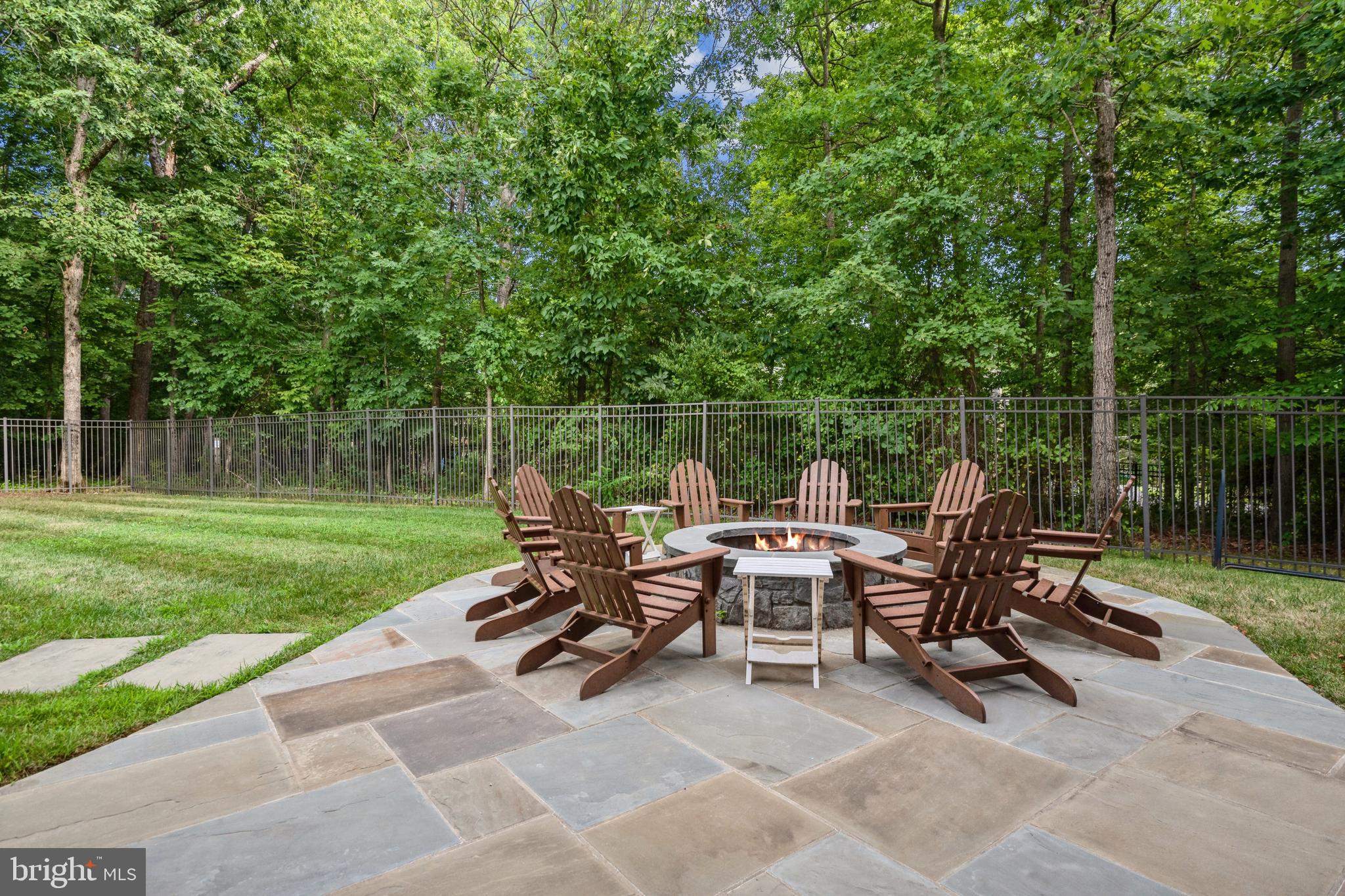 KENTSDALE ESTATES - Residential