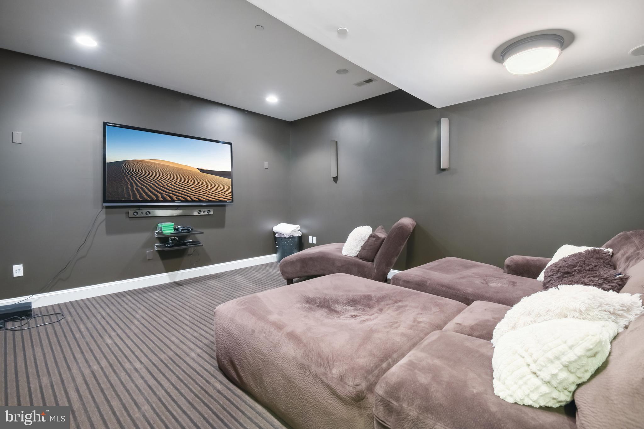 KENTSDALE ESTATES - Residential