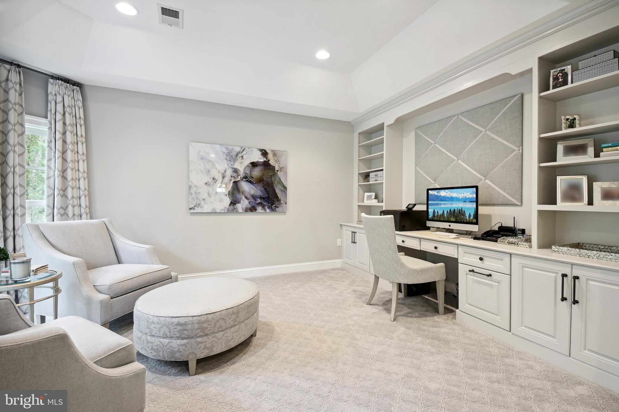 KENTSDALE ESTATES - Residential