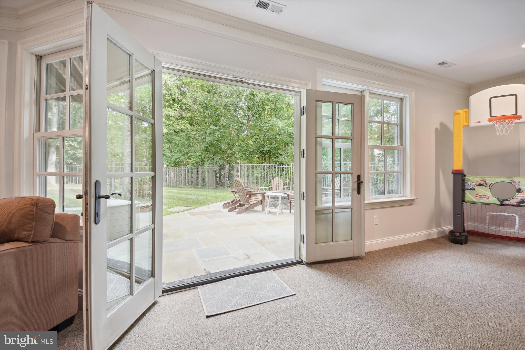 KENTSDALE ESTATES - Residential