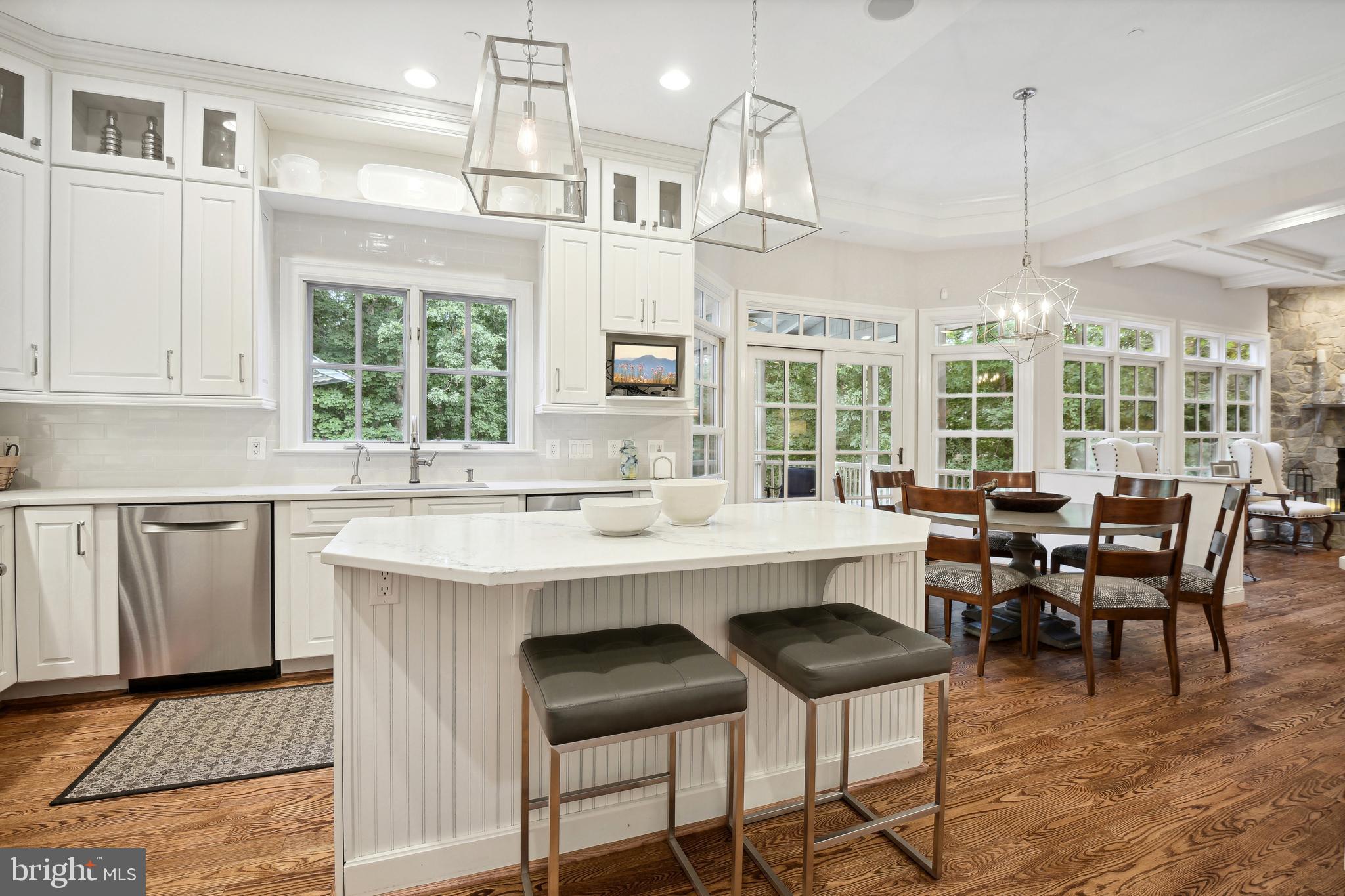 KENTSDALE ESTATES - Residential