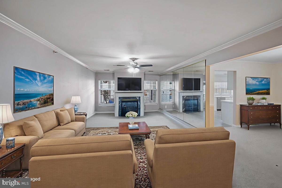 4550 CHAUCER WAY 406